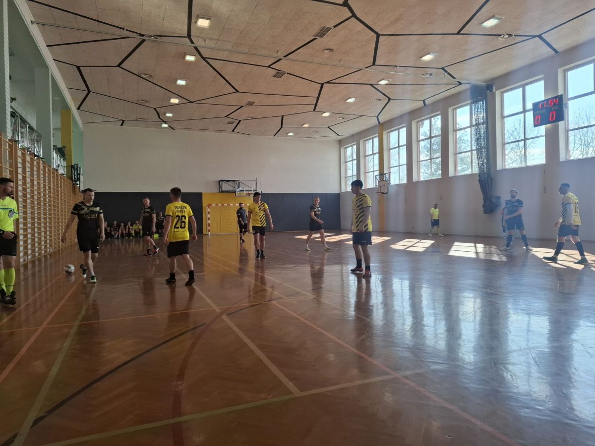 Obraz przedstawiający Huragan Basznia Dolna z Pucharem Wójta Gminy Lubaczów 2026 [ZDJĘCIA]