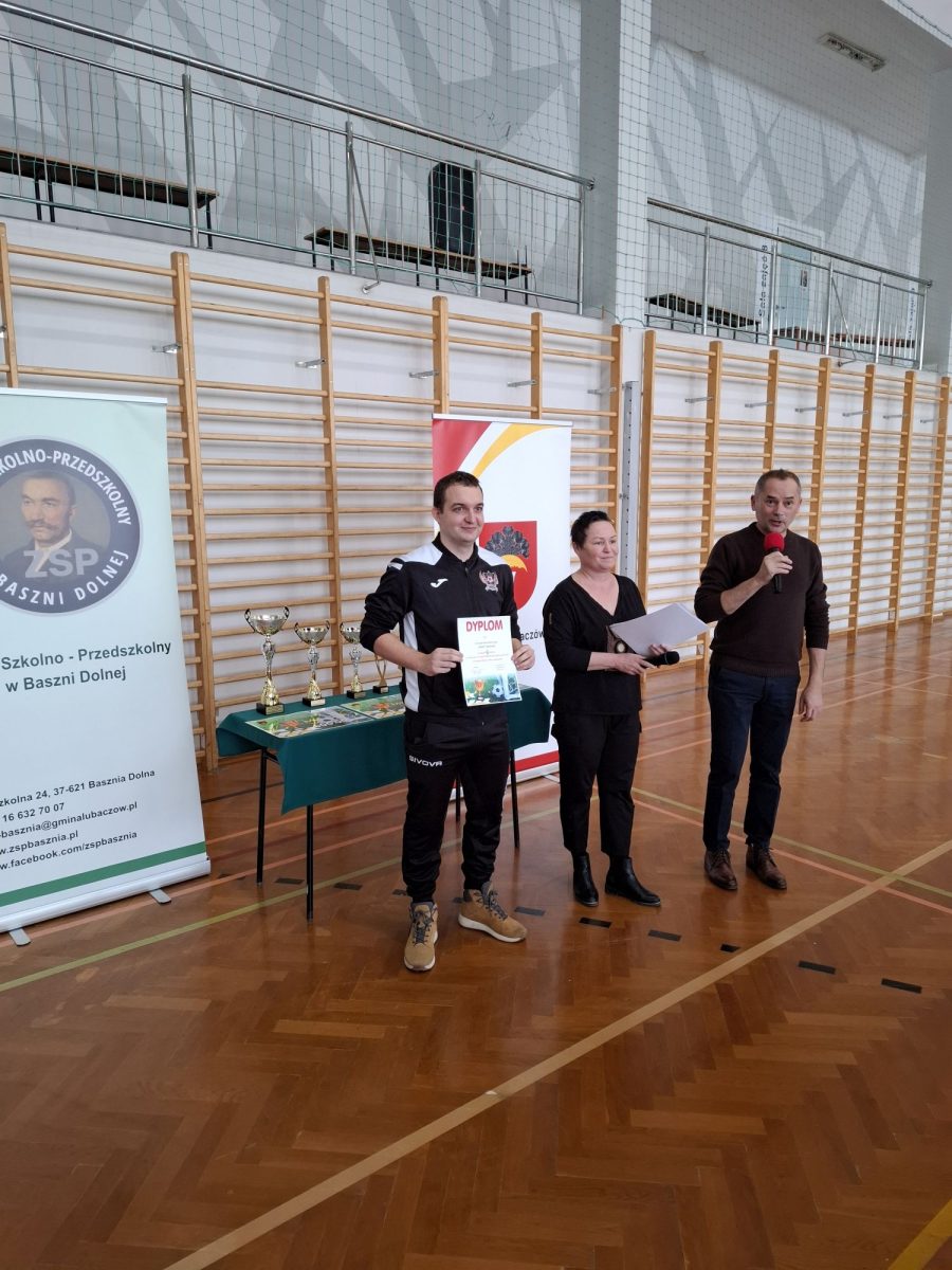 Obraz przedstawiający Huragan Basznia Dolna z Pucharem Wójta Gminy Lubaczów 2026 [ZDJĘCIA]