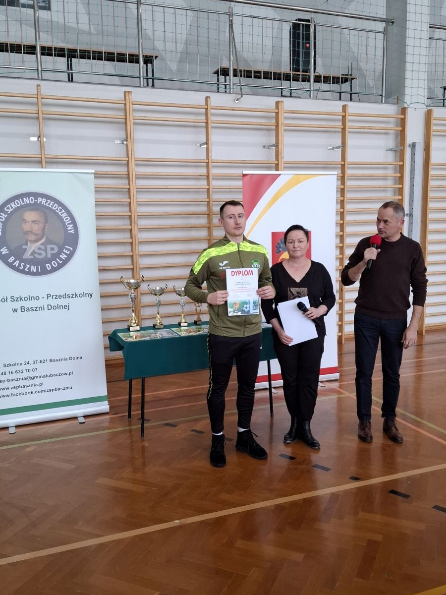 Obraz przedstawiający Huragan Basznia Dolna z Pucharem Wójta Gminy Lubaczów 2026 [ZDJĘCIA]