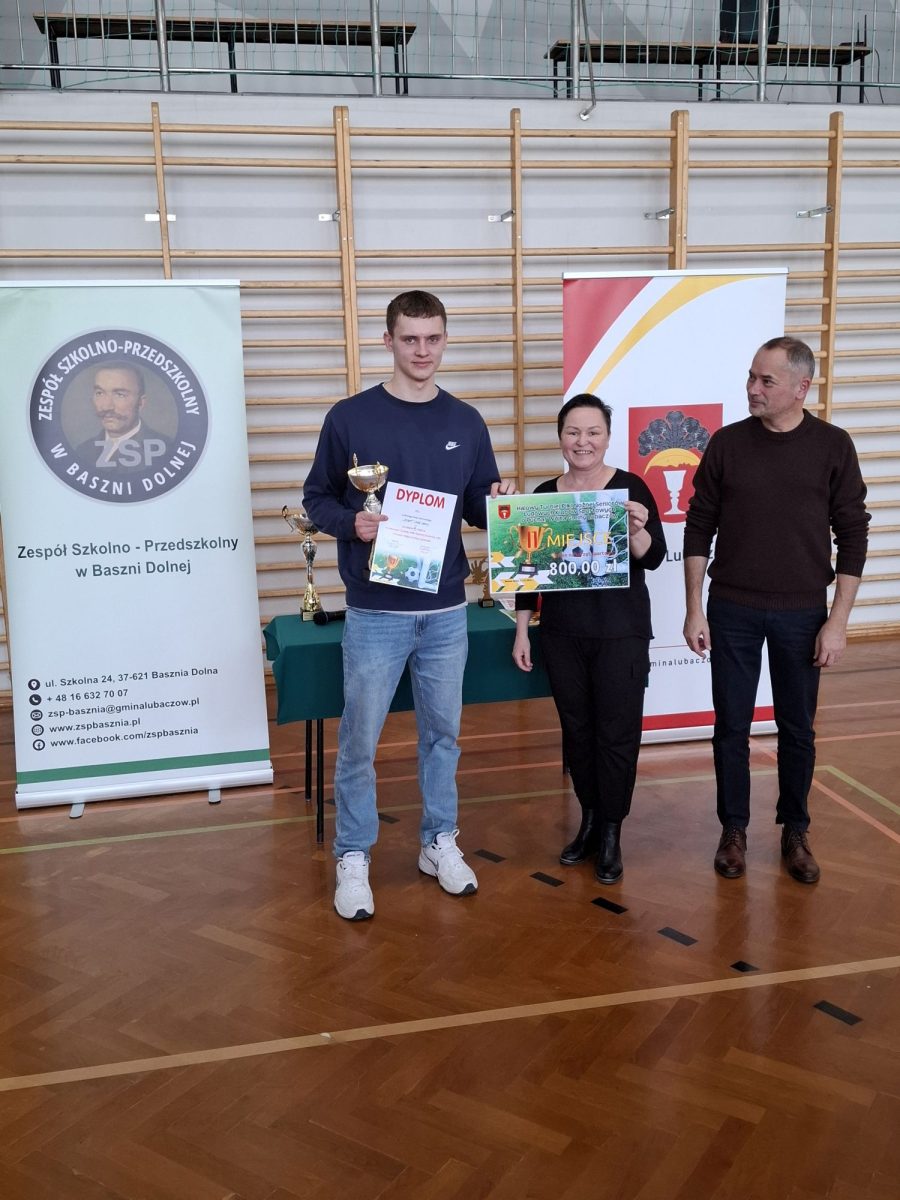 Obraz przedstawiający Huragan Basznia Dolna z Pucharem Wójta Gminy Lubaczów 2026 [ZDJĘCIA]