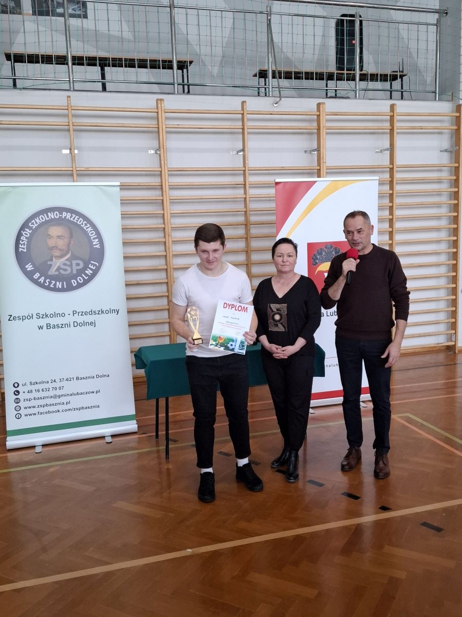 Obraz przedstawiający Huragan Basznia Dolna z Pucharem Wójta Gminy Lubaczów 2026 [ZDJĘCIA]