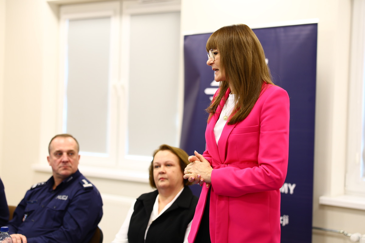 Obraz przedstawiający Lubaczowscy policjanci podsumowali 2025 rok, za nami roczna odprawa