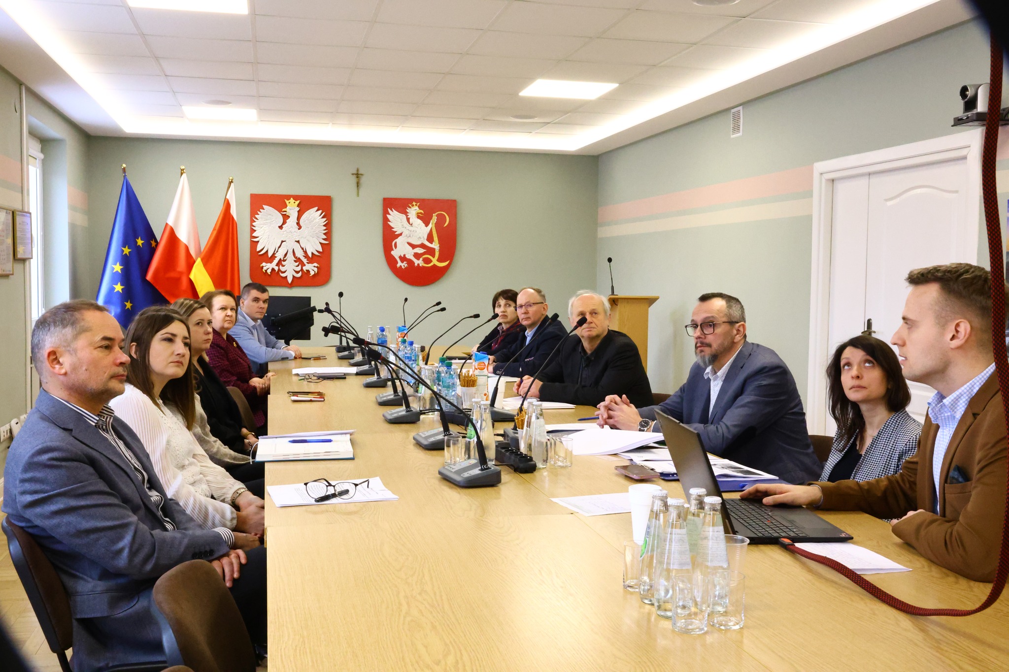 Obraz przedstawiający Samorządowcy rozmawiali o gospodarce wodnej