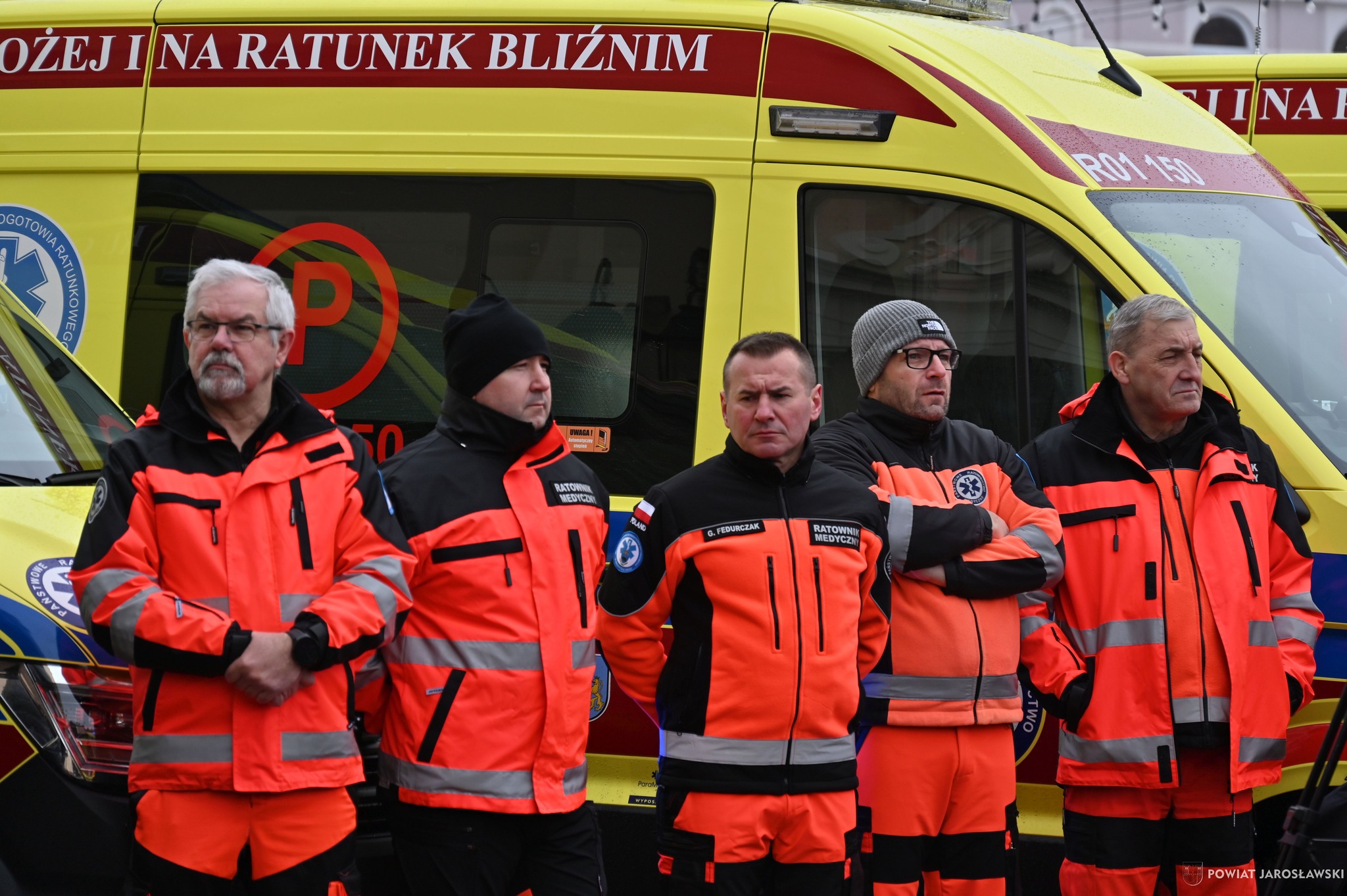Obraz przedstawiający Nowoczesny ambulans zasilił lubaczowską stację pogotowia