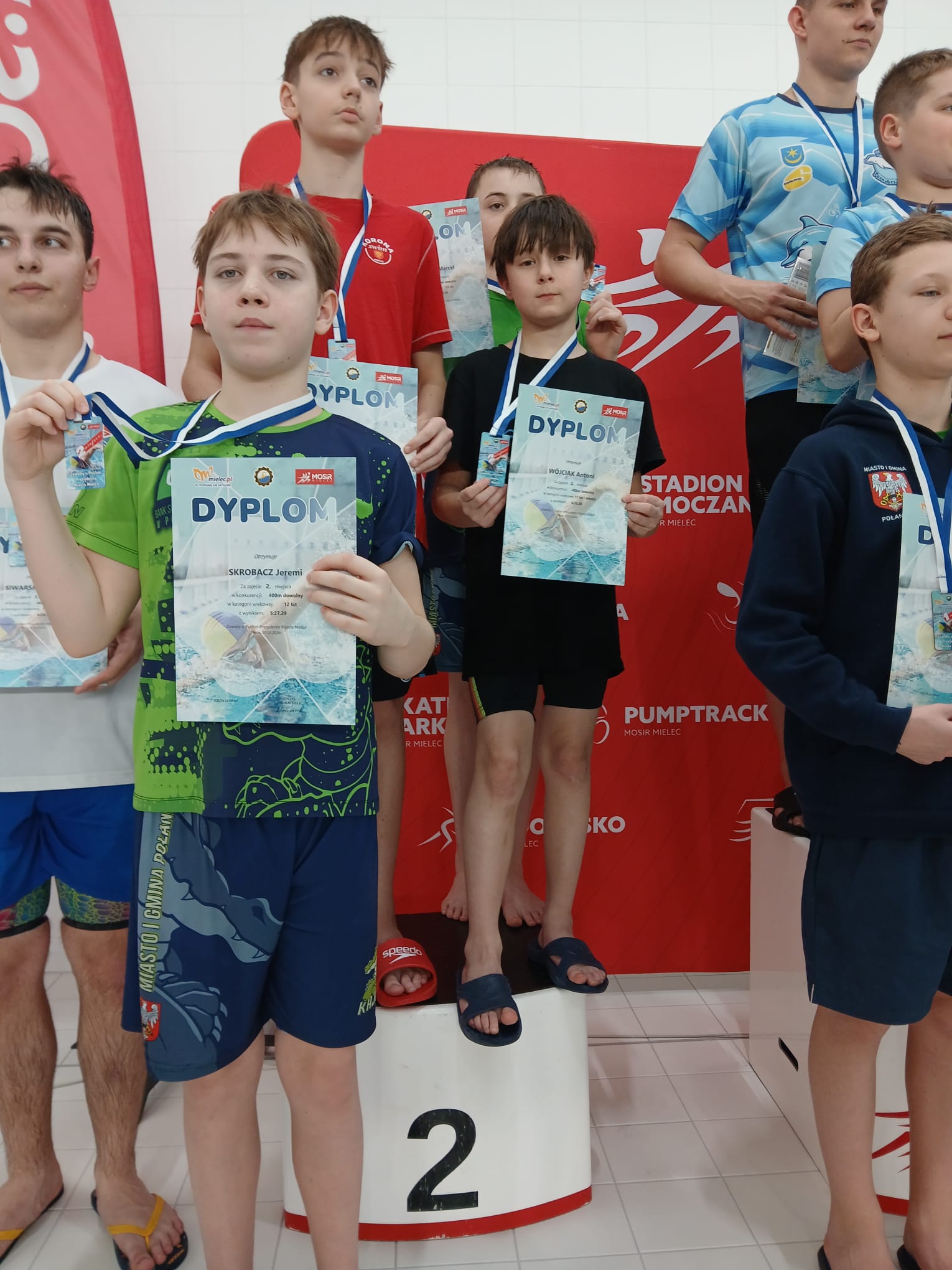 Obraz przedstawiający Świetny początek sezonu pływaków KP Rekin Lubaczów w Mielcu