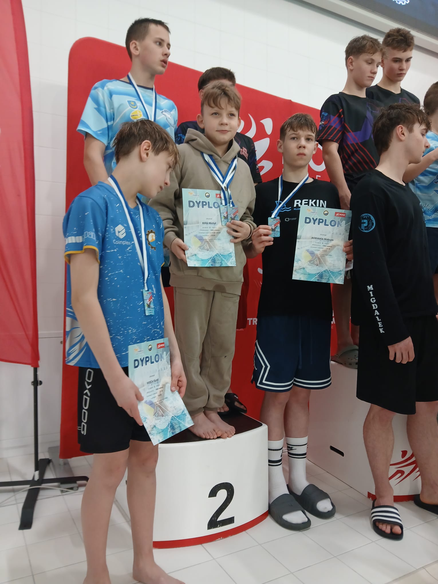 Obraz przedstawiający Świetny początek sezonu pływaków KP Rekin Lubaczów w Mielcu