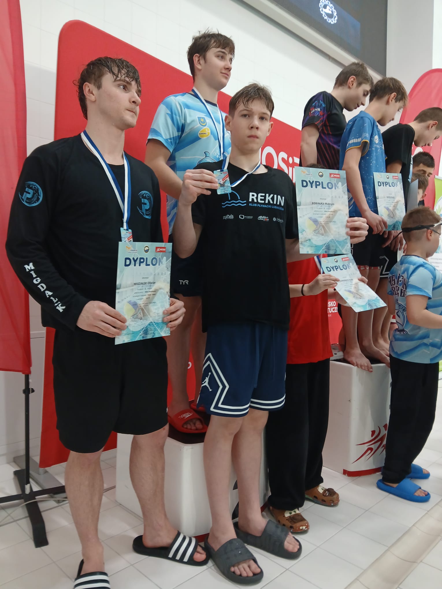 Obraz przedstawiający Świetny początek sezonu pływaków KP Rekin Lubaczów w Mielcu