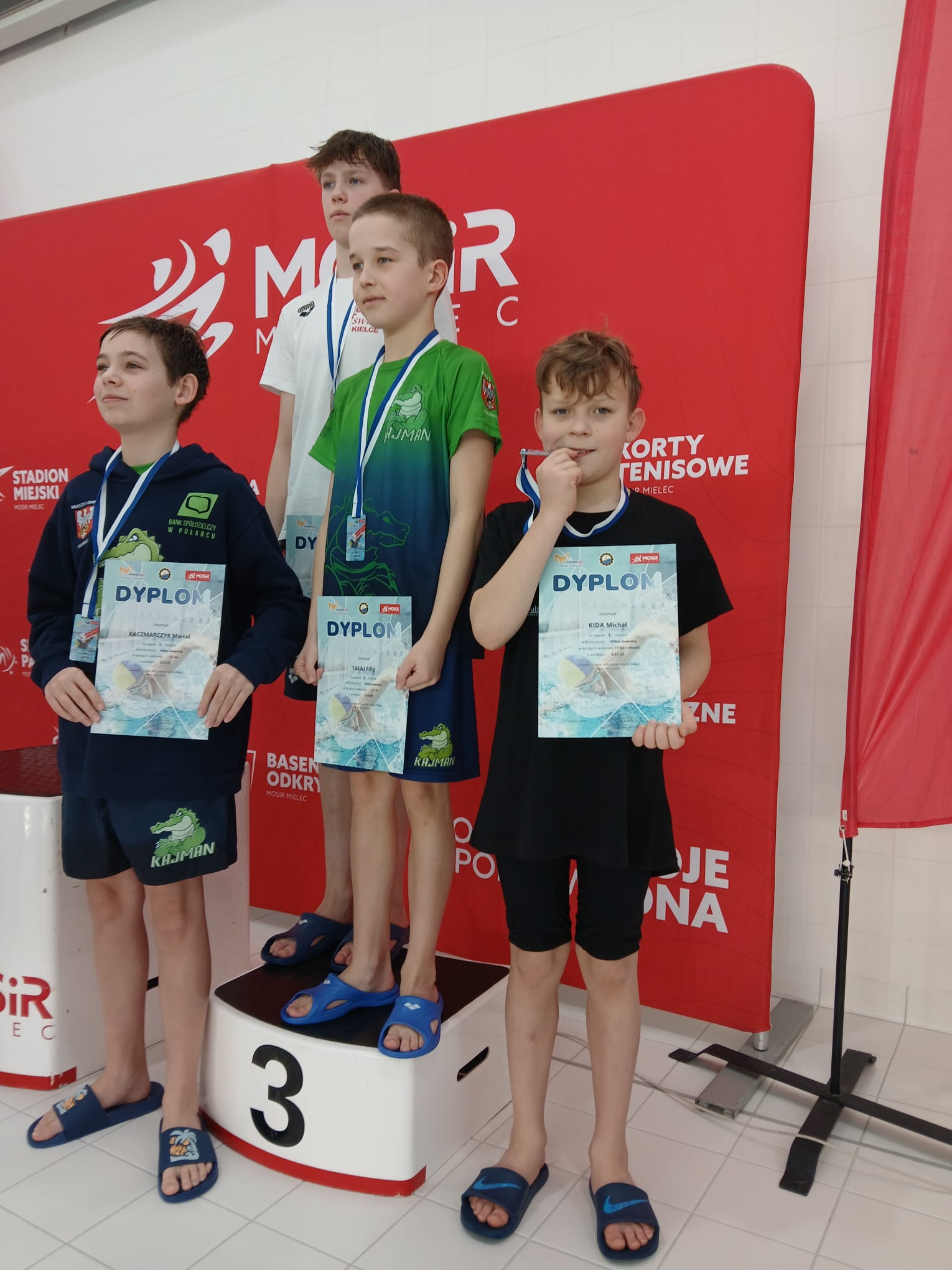 Obraz przedstawiający Świetny początek sezonu pływaków KP Rekin Lubaczów w Mielcu