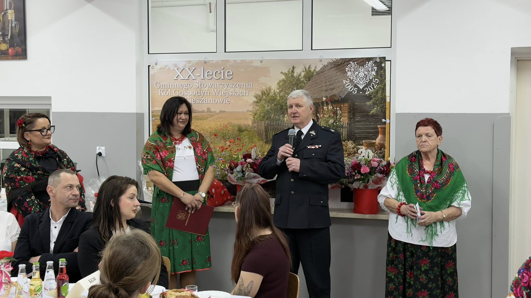 Obraz przedstawiający Gminne Stowarzyszenie KGW w Cieszanowie świętowało jubileusz XX-lecia