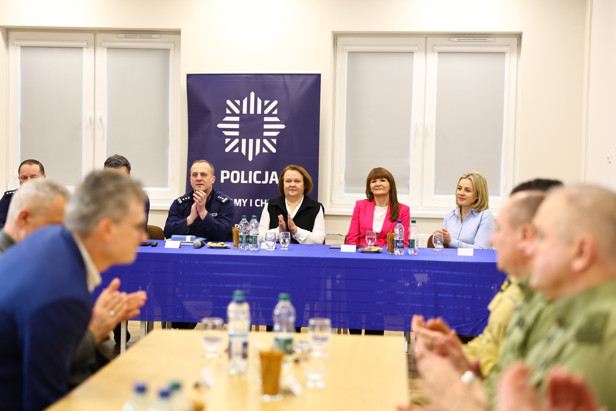 Obraz przedstawiający Lubaczowscy policjanci podsumowali 2025 rok, za nami roczna odprawa