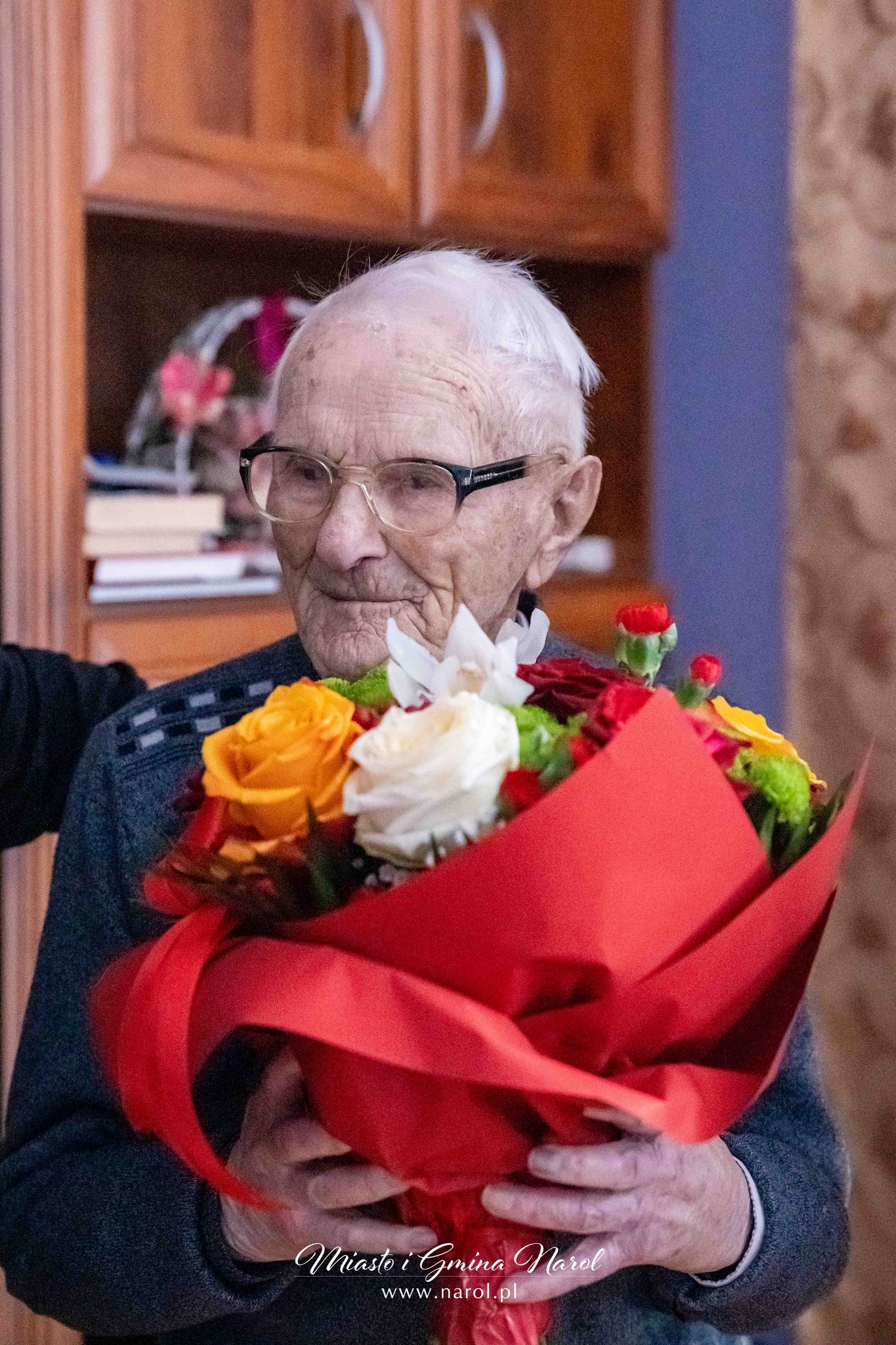 Obraz przedstawiający Setne urodziny mieszkańca gminy Narol. Piękny jubileusz Bolesława Brogowskiego