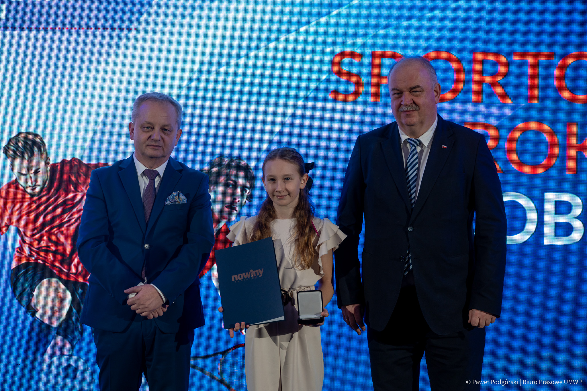 Obraz przedstawiający Gaja Mirkowska wyróżniona w Plebiscycie Sportowym Nowin, sukces młodej pływaczki z Lubaczowa