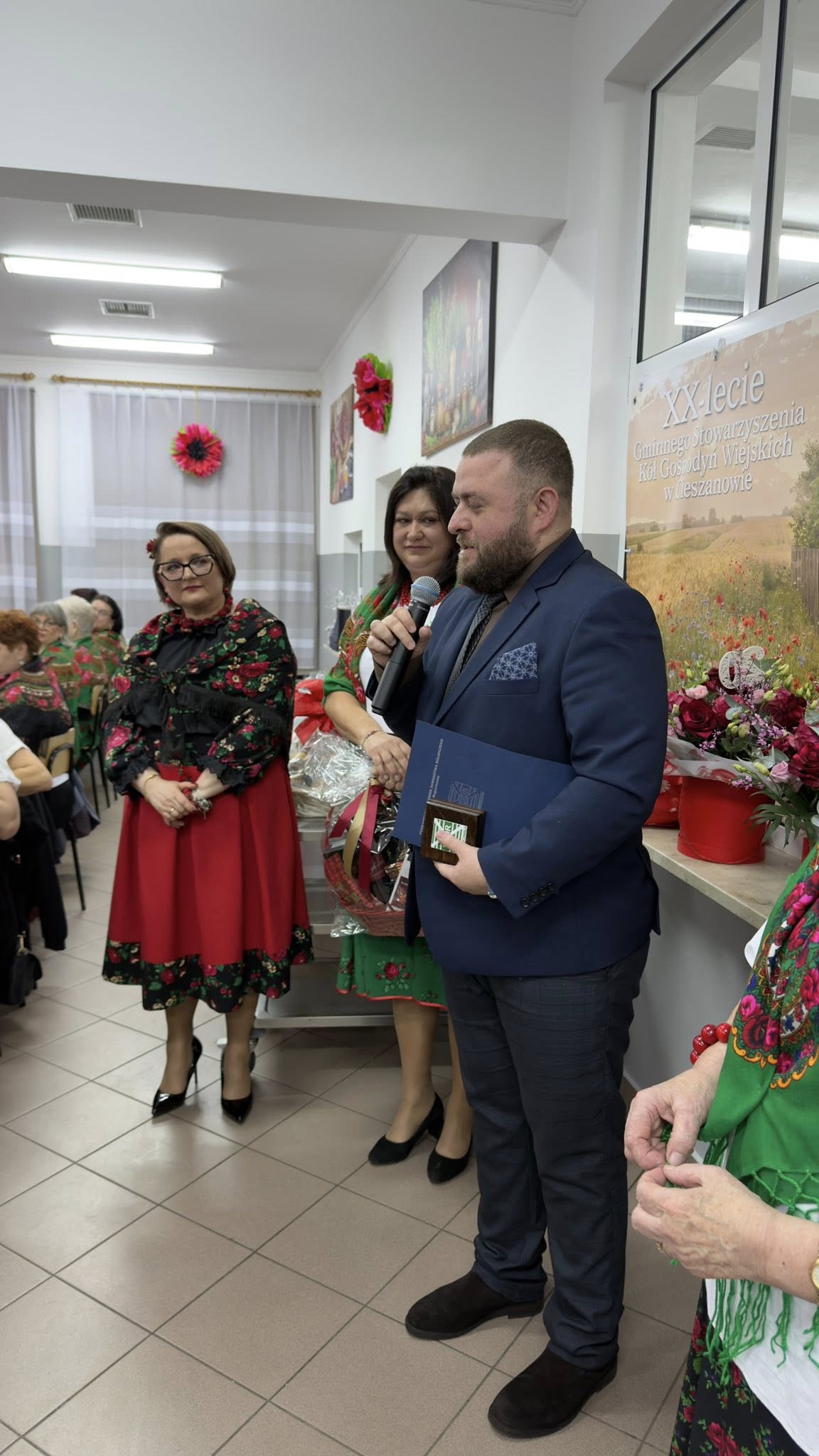 Obraz przedstawiający Gminne Stowarzyszenie KGW w Cieszanowie świętowało jubileusz XX-lecia