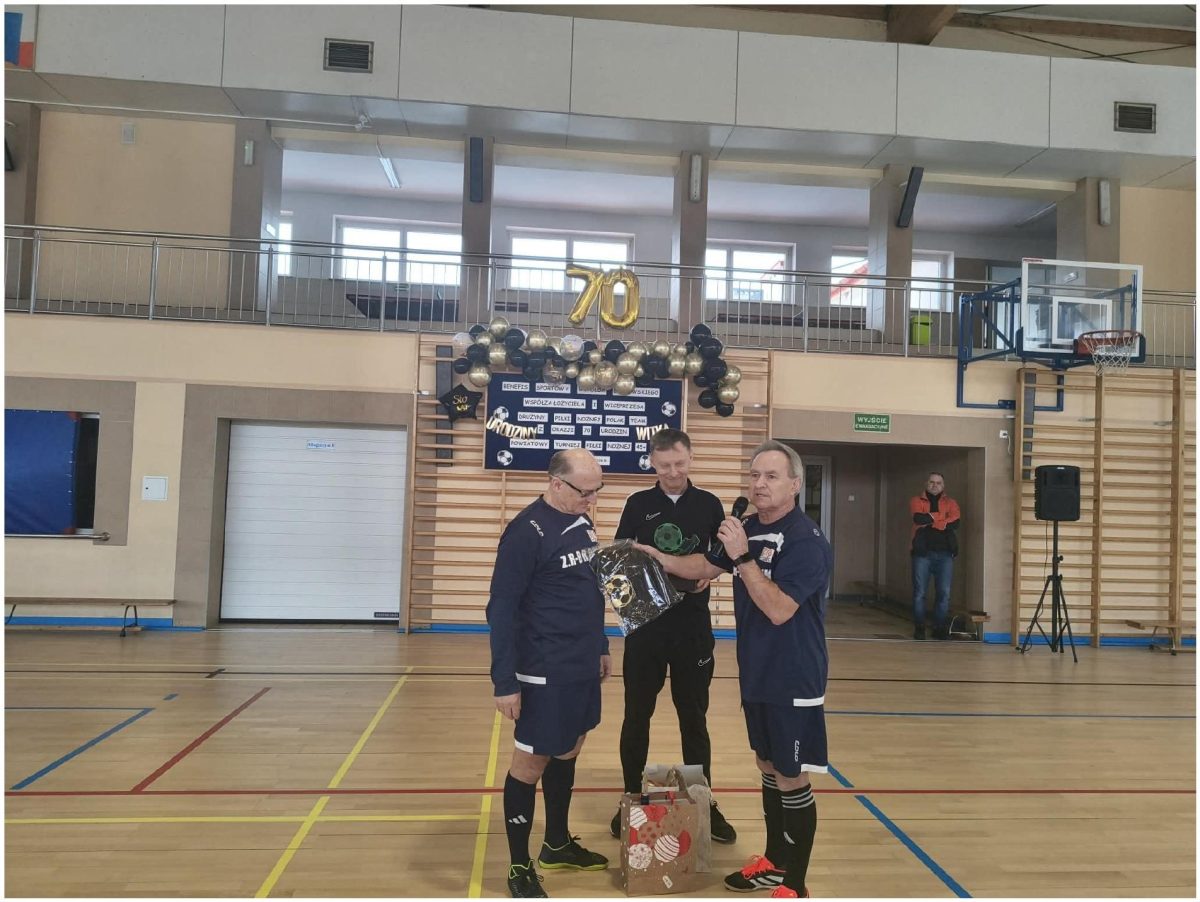 Obraz przedstawiający Sportowe święto i jubileusz Witolda Lachowskiego w Lubaczowie