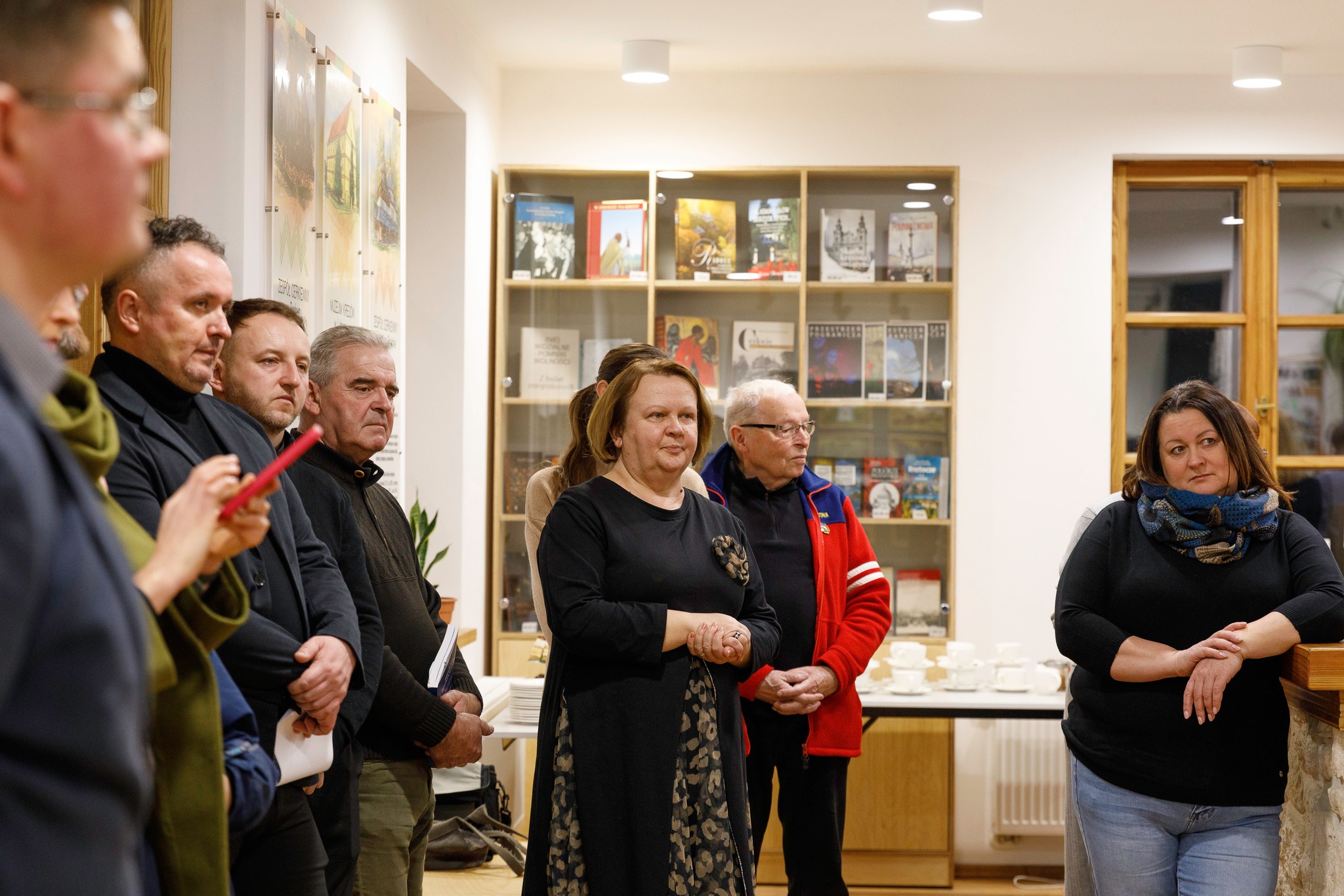 Obraz przedstawiający „Polifonia pamięci na granicach karpackich światów" dostępna w Radrużu 