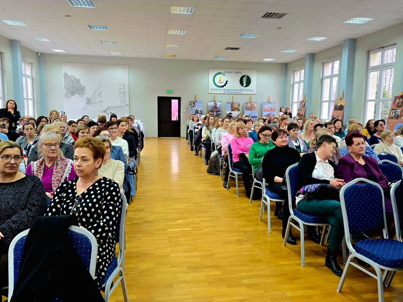 Obraz przedstawiający Wiedza i nowe kompetencje dla KGW na spotkaniu w Oleszycach