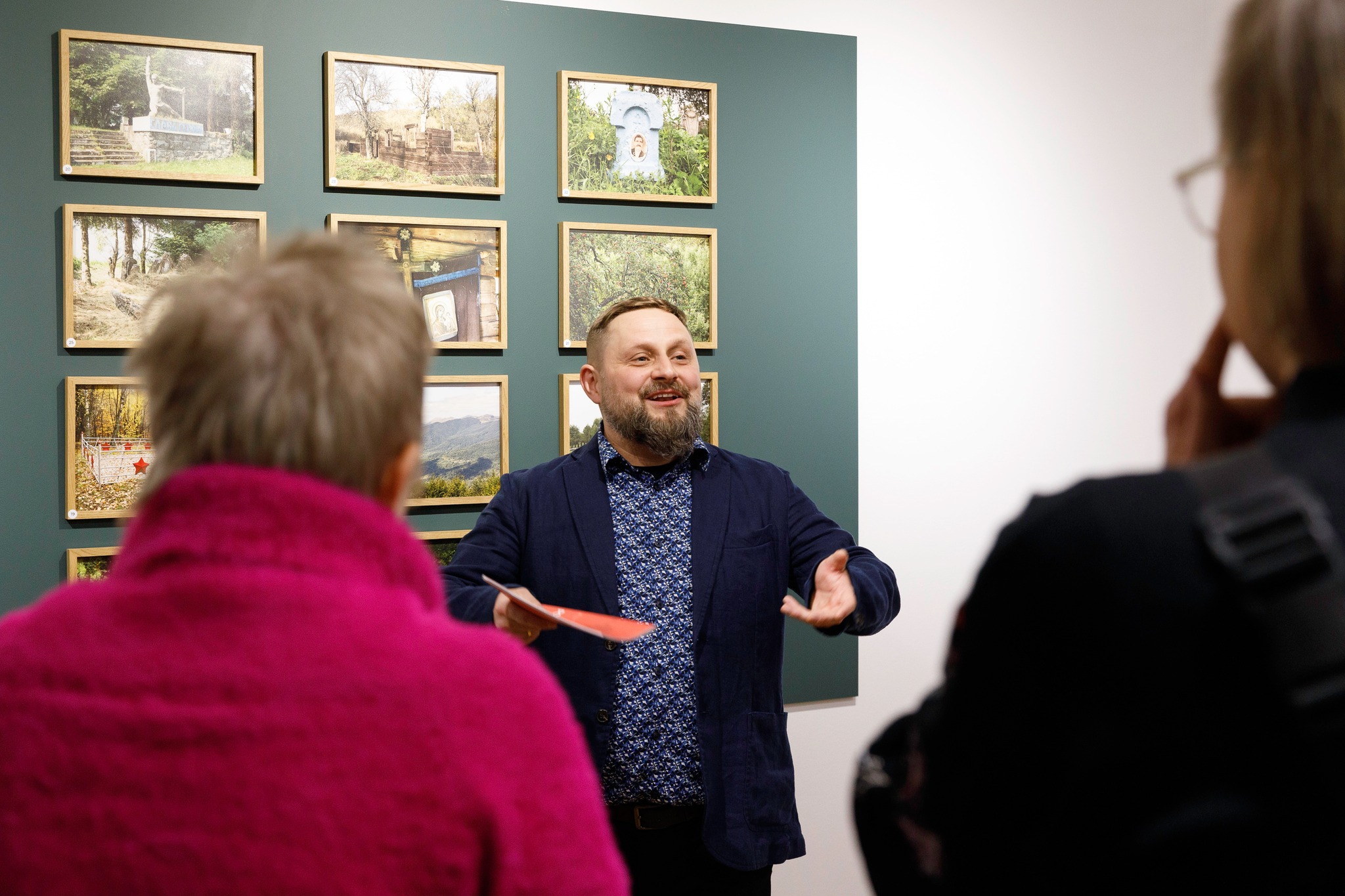 Obraz przedstawiający „Polifonia pamięci na granicach karpackich światów" dostępna w Radrużu 