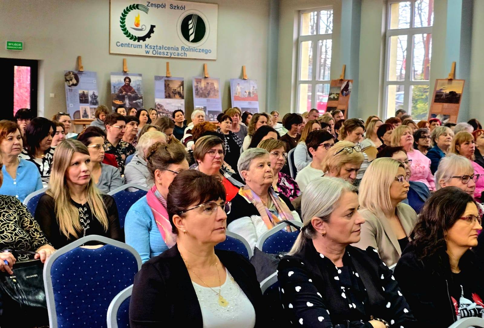 Obraz przedstawiający Wiedza i nowe kompetencje dla KGW na spotkaniu w Oleszycach