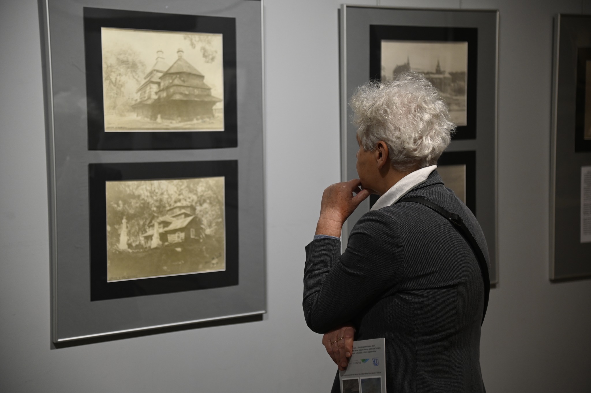 Obraz przedstawiający Prace Marcina Materniaka na wystawie w rzeszowskim WDK