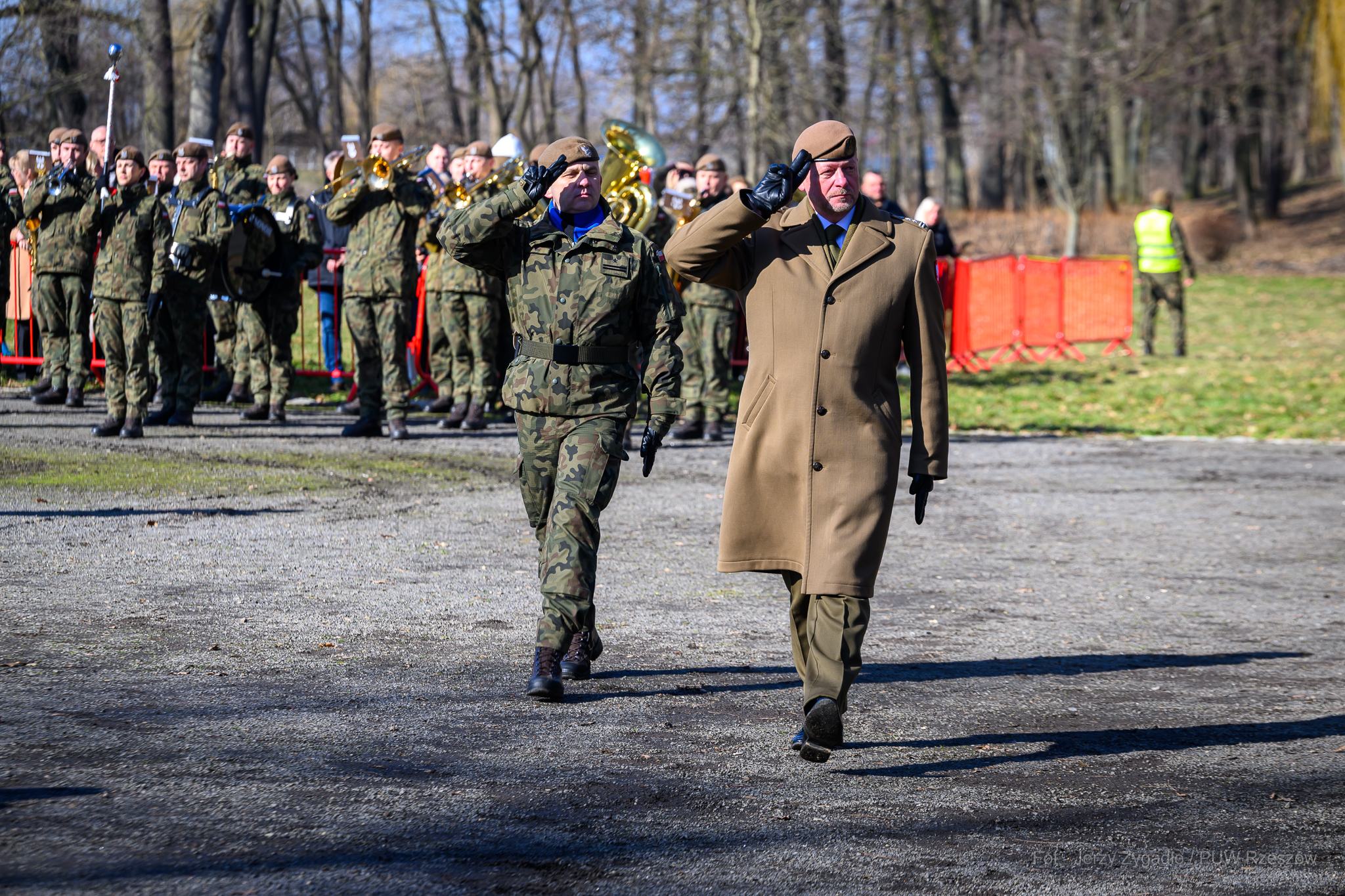 Obraz przedstawiający Żołnierze 20. Przemyskiej Brygady Obrony Terytorialnej złożyli przysięgę