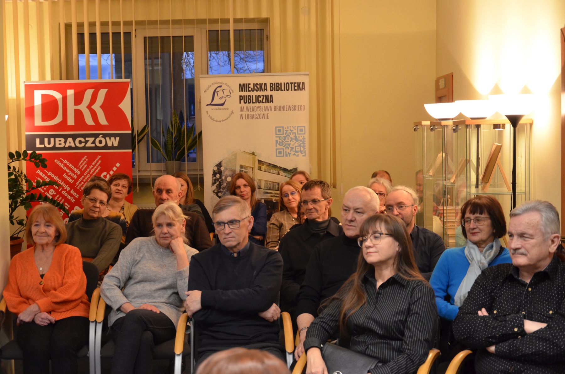 Obraz przedstawiający Jan Artymowicz gościł w MBP w Lubaczowie