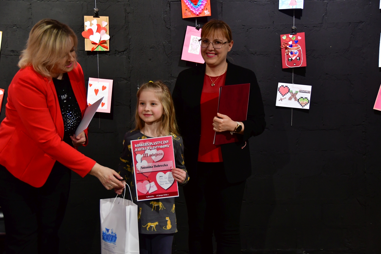 Obraz przedstawiający MDK Lubaczów: Wybrano najpiękniejsze Kartki Walentynkowe 