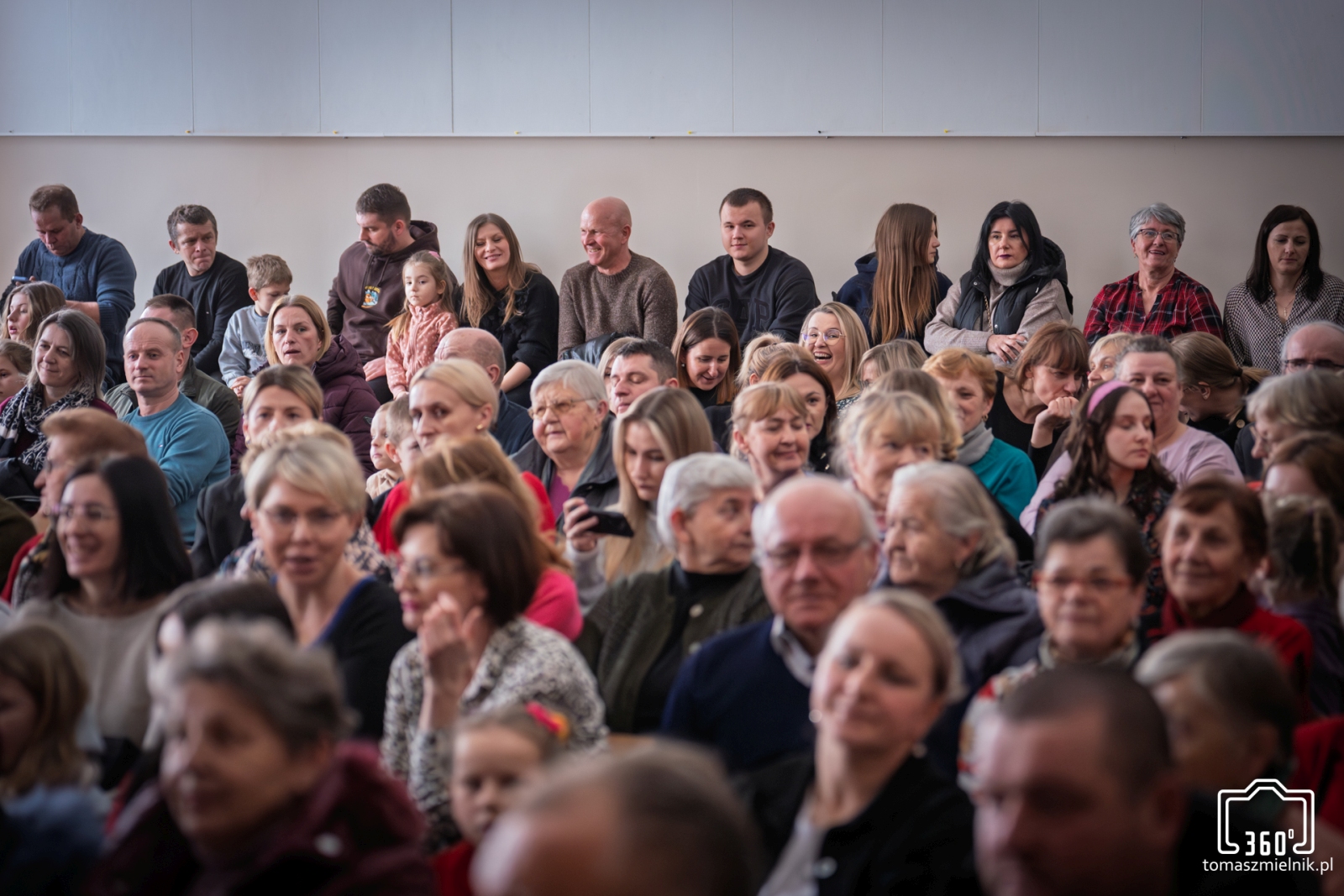 Obraz przedstawiający Karnawałowy występ „Niespodzianki” w Krowicy Samej [ZDJĘCIA]