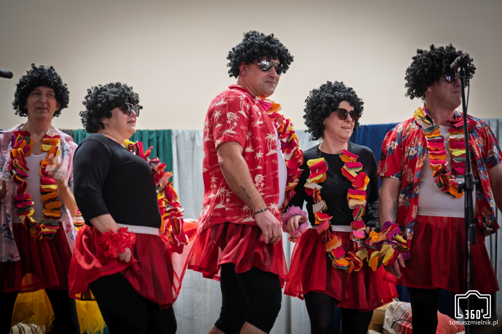 Obraz przedstawiający Karnawałowy występ „Niespodzianki” w Krowicy Samej [ZDJĘCIA]