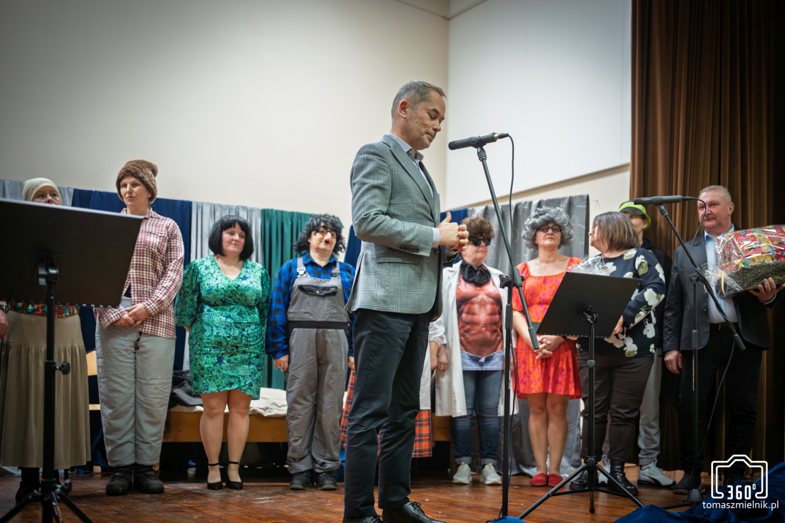 Obraz przedstawiający Karnawałowy występ „Niespodzianki” w Krowicy Samej [ZDJĘCIA]