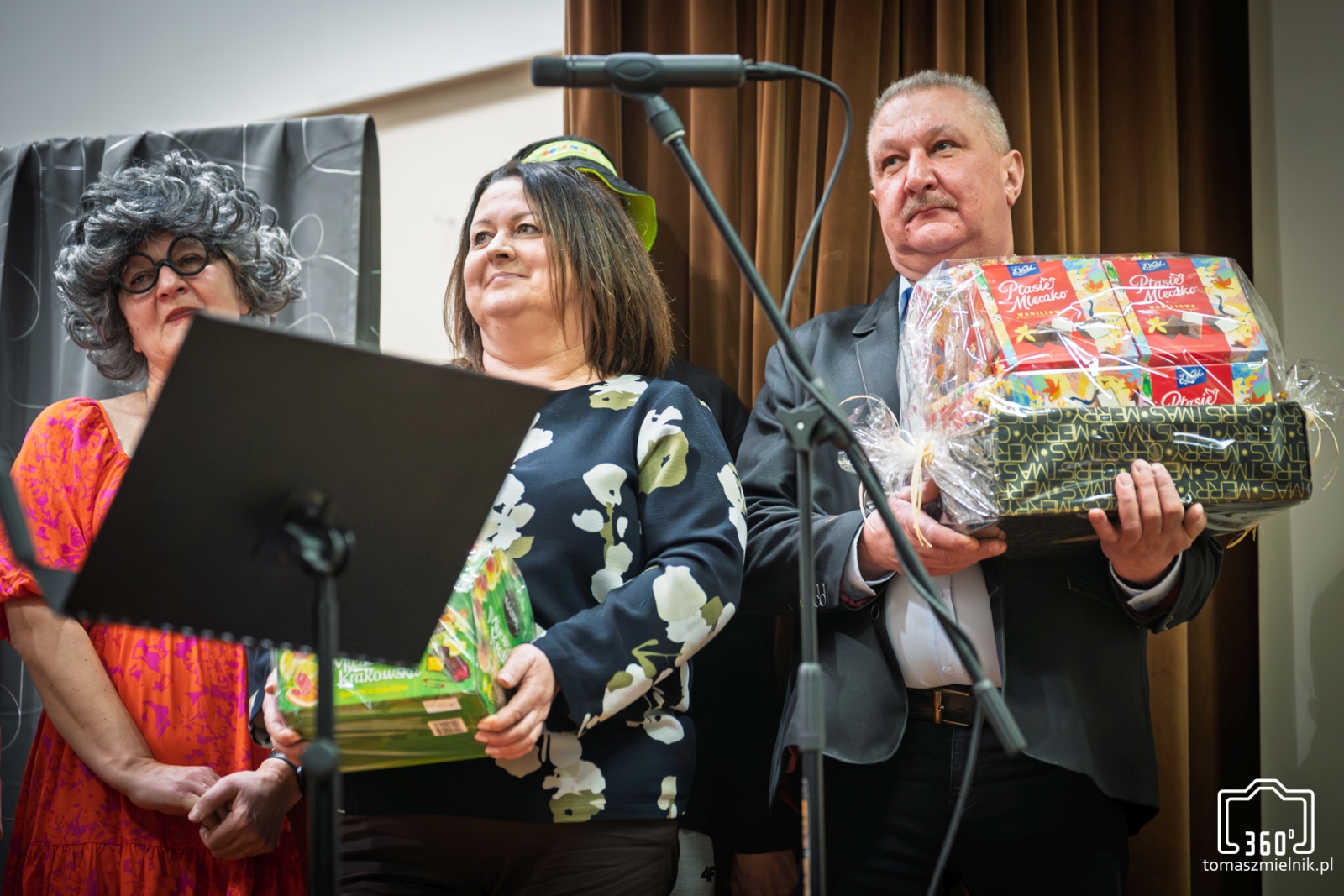 Obraz przedstawiający Karnawałowy występ „Niespodzianki” w Krowicy Samej [ZDJĘCIA]