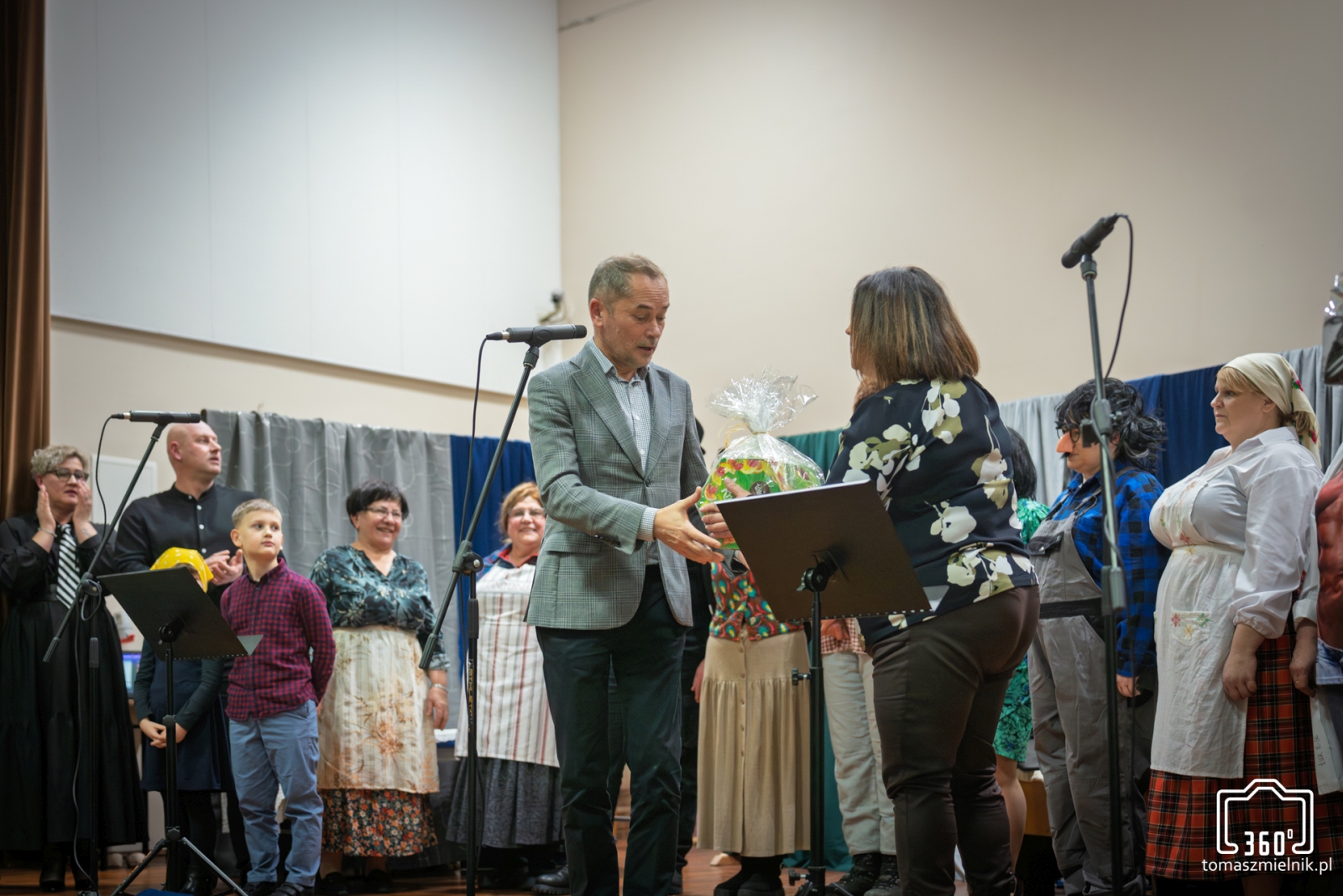 Obraz przedstawiający Karnawałowy występ „Niespodzianki” w Krowicy Samej [ZDJĘCIA]