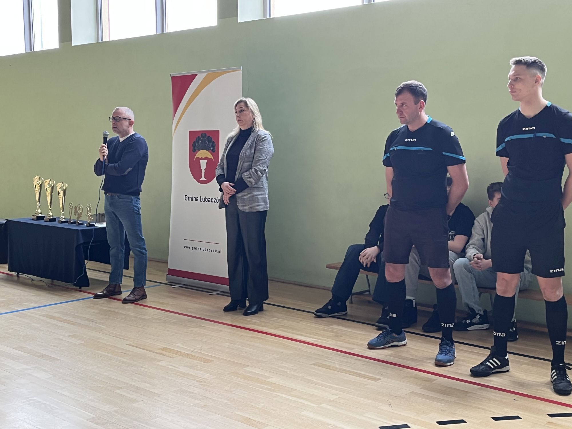 Obraz przedstawiający Huragan Basznia Dolna triumfuje w turnieju Old Boyów o Puchar Wójta Gminy Lubaczów