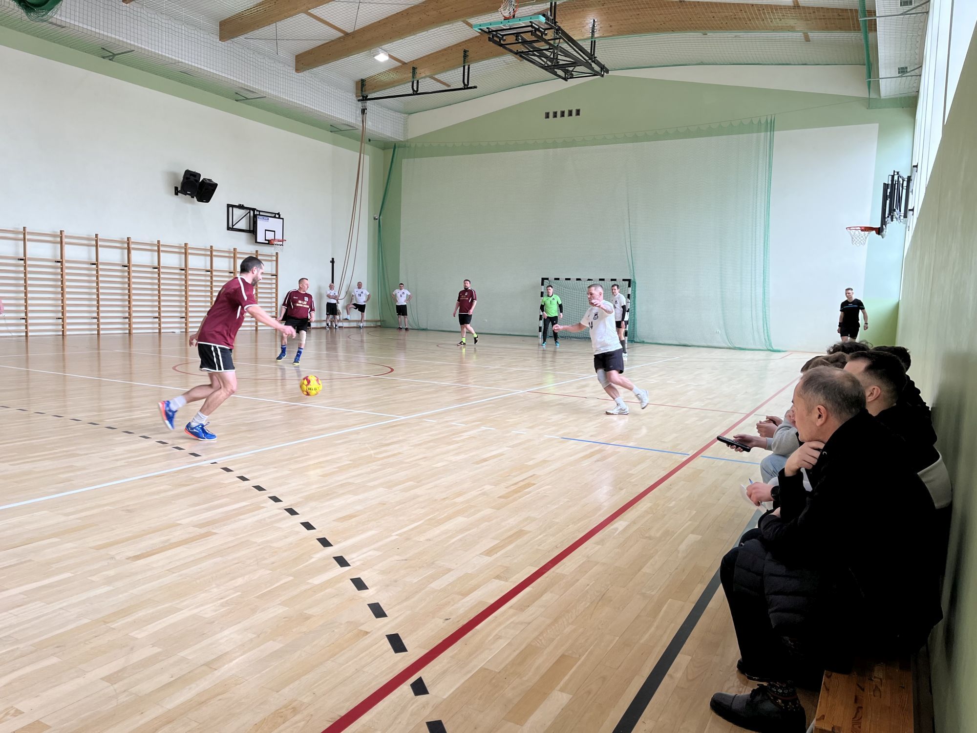 Obraz przedstawiający Huragan Basznia Dolna triumfuje w turnieju Old Boyów o Puchar Wójta Gminy Lubaczów