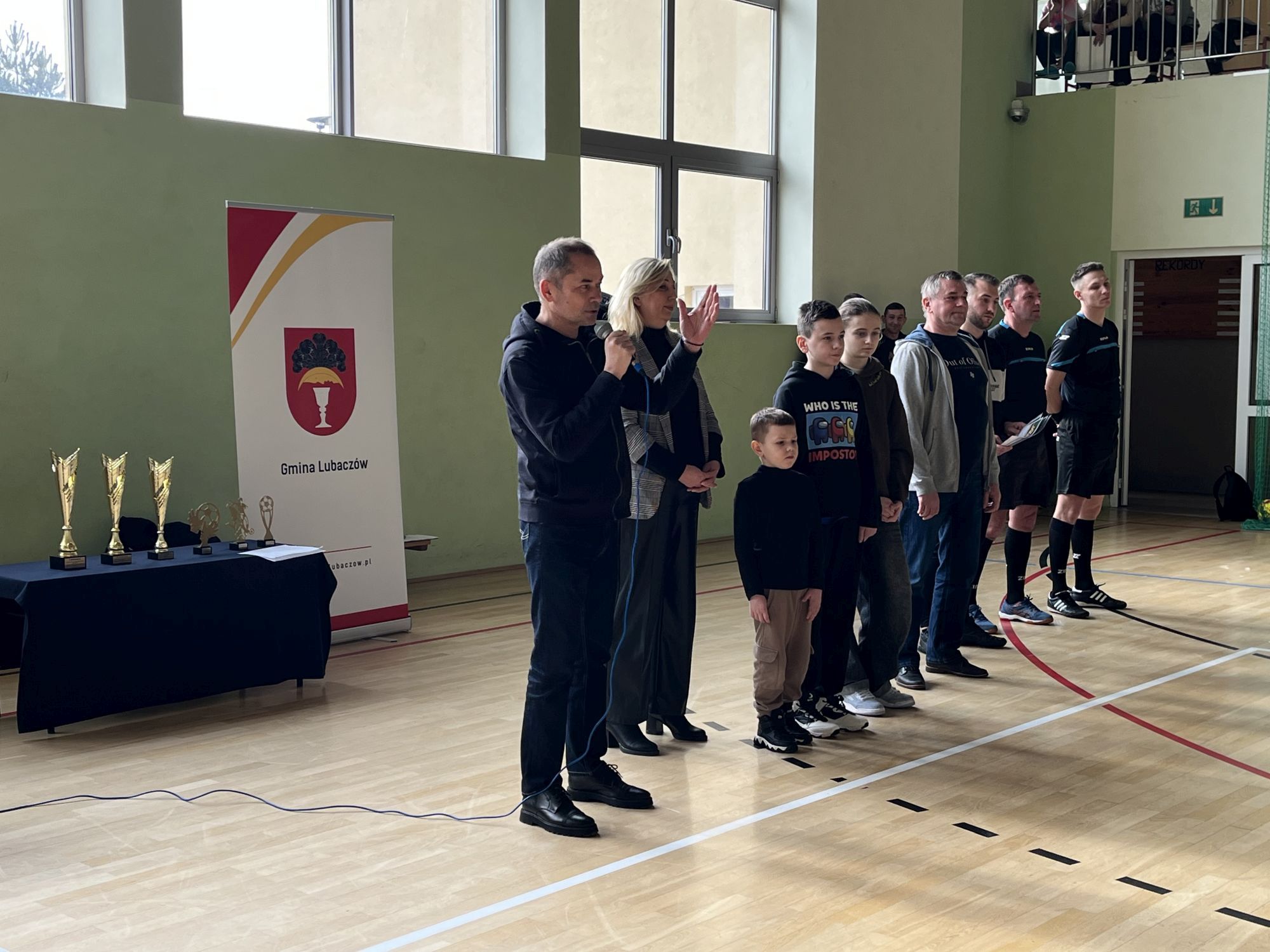 Obraz przedstawiający Huragan Basznia Dolna triumfuje w turnieju Old Boyów o Puchar Wójta Gminy Lubaczów