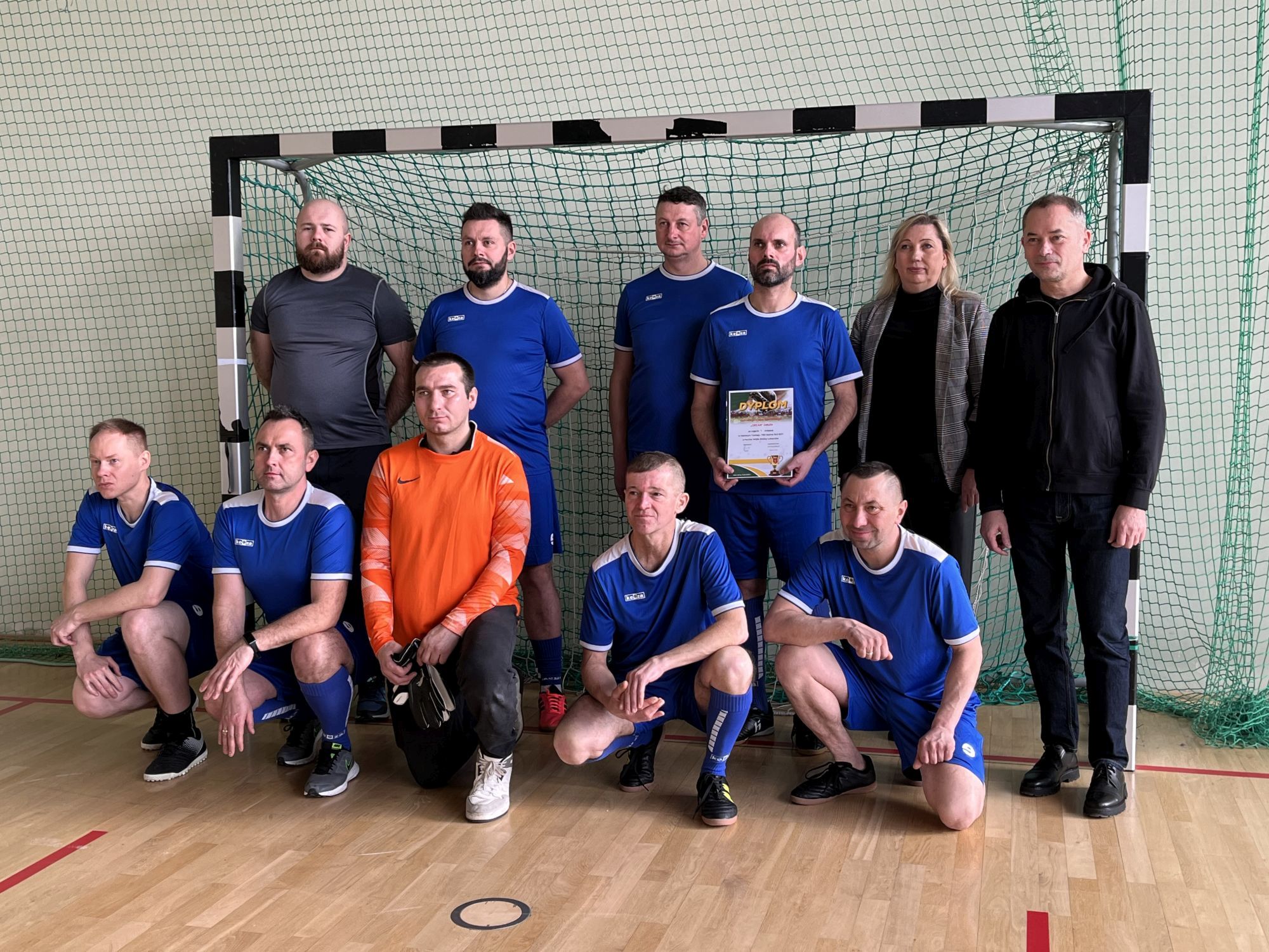 Obraz przedstawiający Huragan Basznia Dolna triumfuje w turnieju Old Boyów o Puchar Wójta Gminy Lubaczów