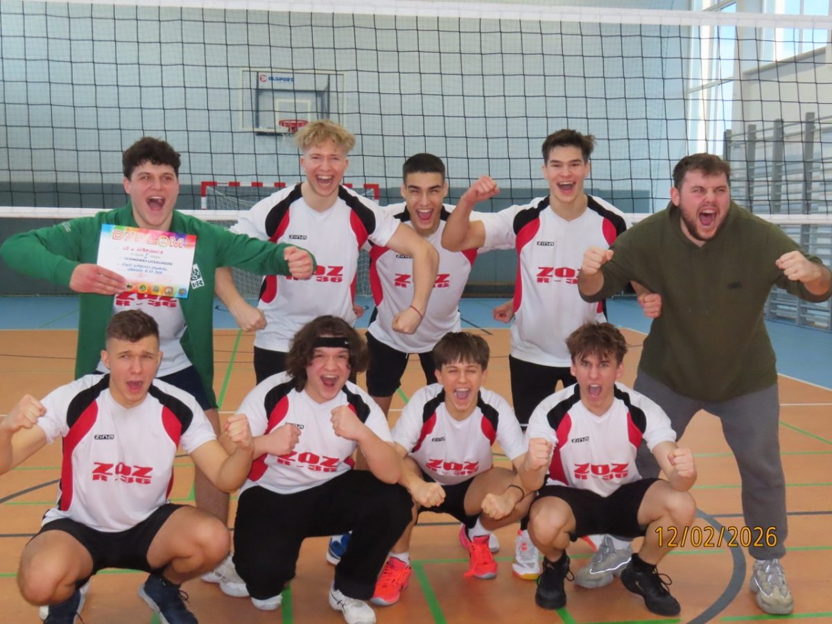 Obraz przedstawiający Siatkówka: LO w Lubaczowie wygrywa zawody rejonowe