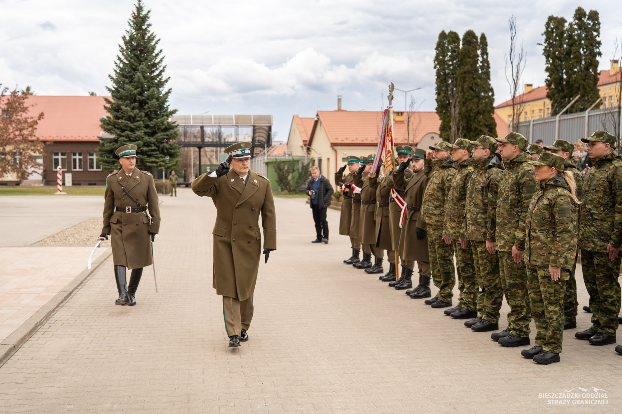 Obraz przedstawiający Nowi funkcjonariusze w szeregach Straży Granicznej [ZDJĘCIA]
