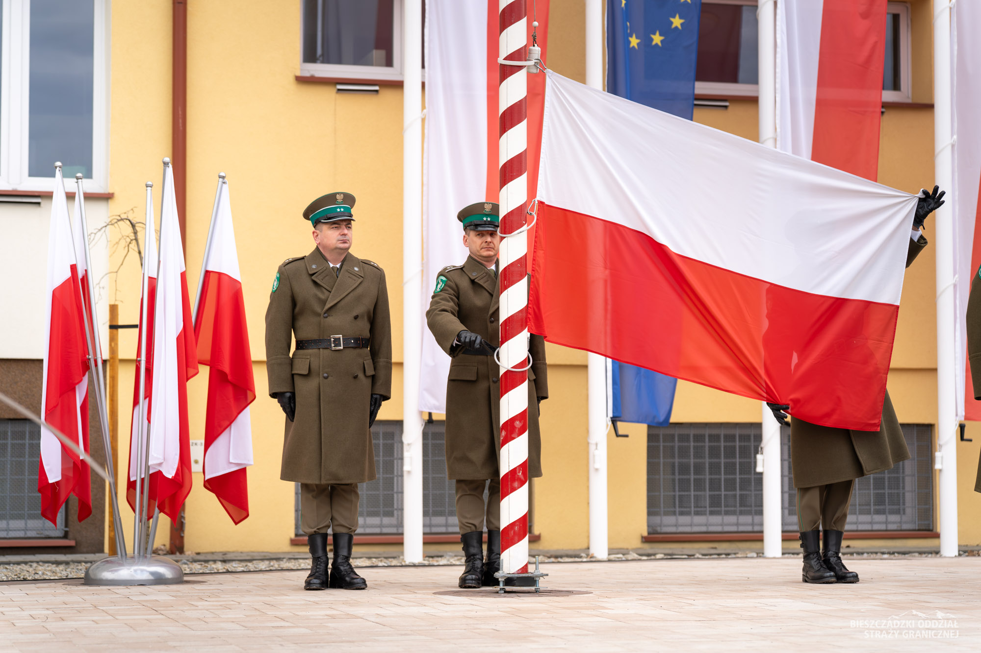 Obraz przedstawiający Nowi funkcjonariusze w szeregach Straży Granicznej [ZDJĘCIA]