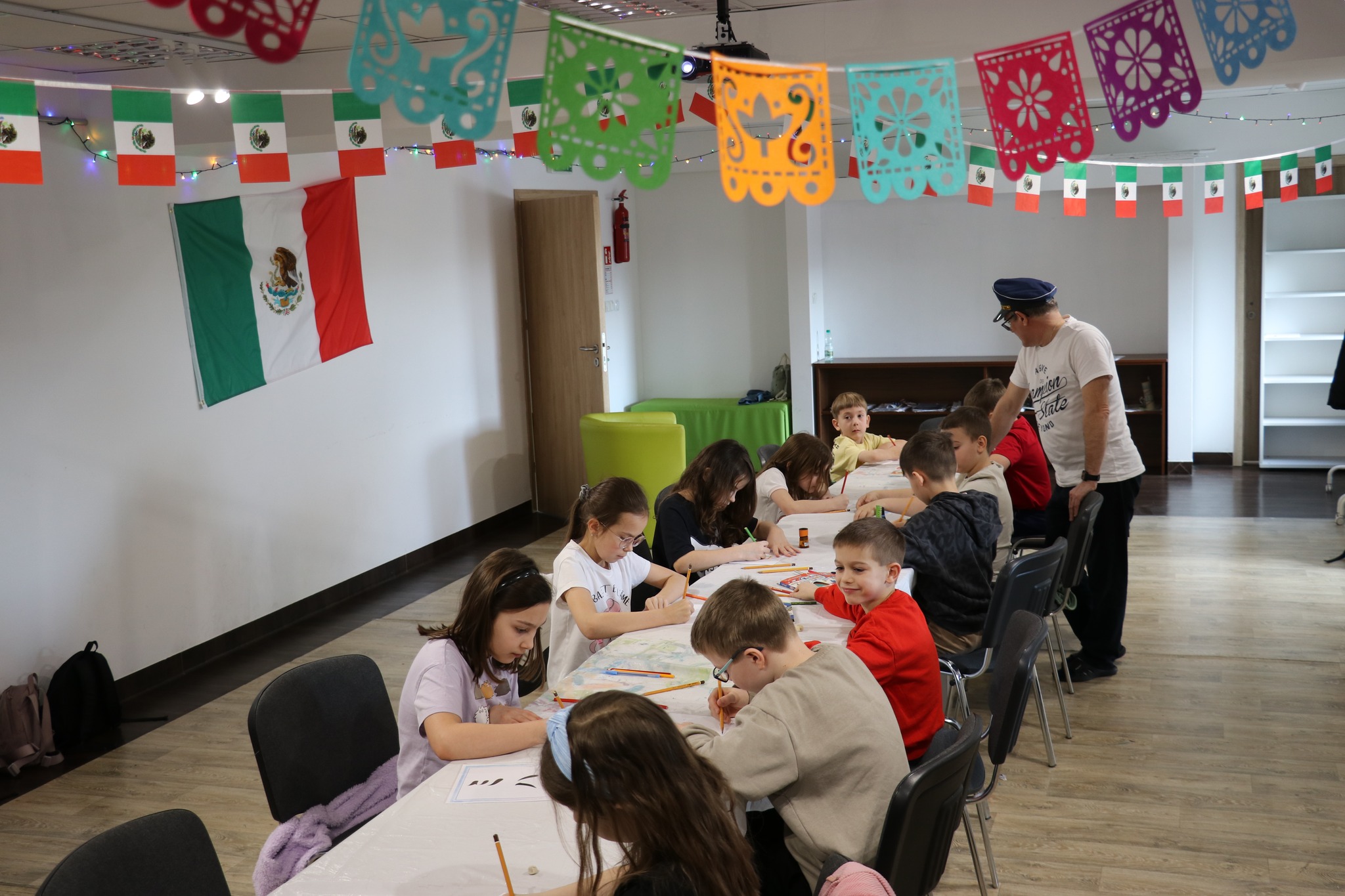 Obraz przedstawiający Ferie, które pachniały światem – międzynarodowa przygoda w MGOK w Oleszycach