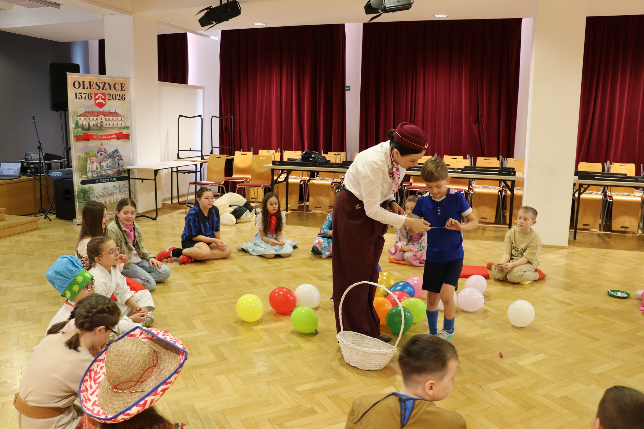 Obraz przedstawiający Ferie, które pachniały światem – międzynarodowa przygoda w MGOK w Oleszycach