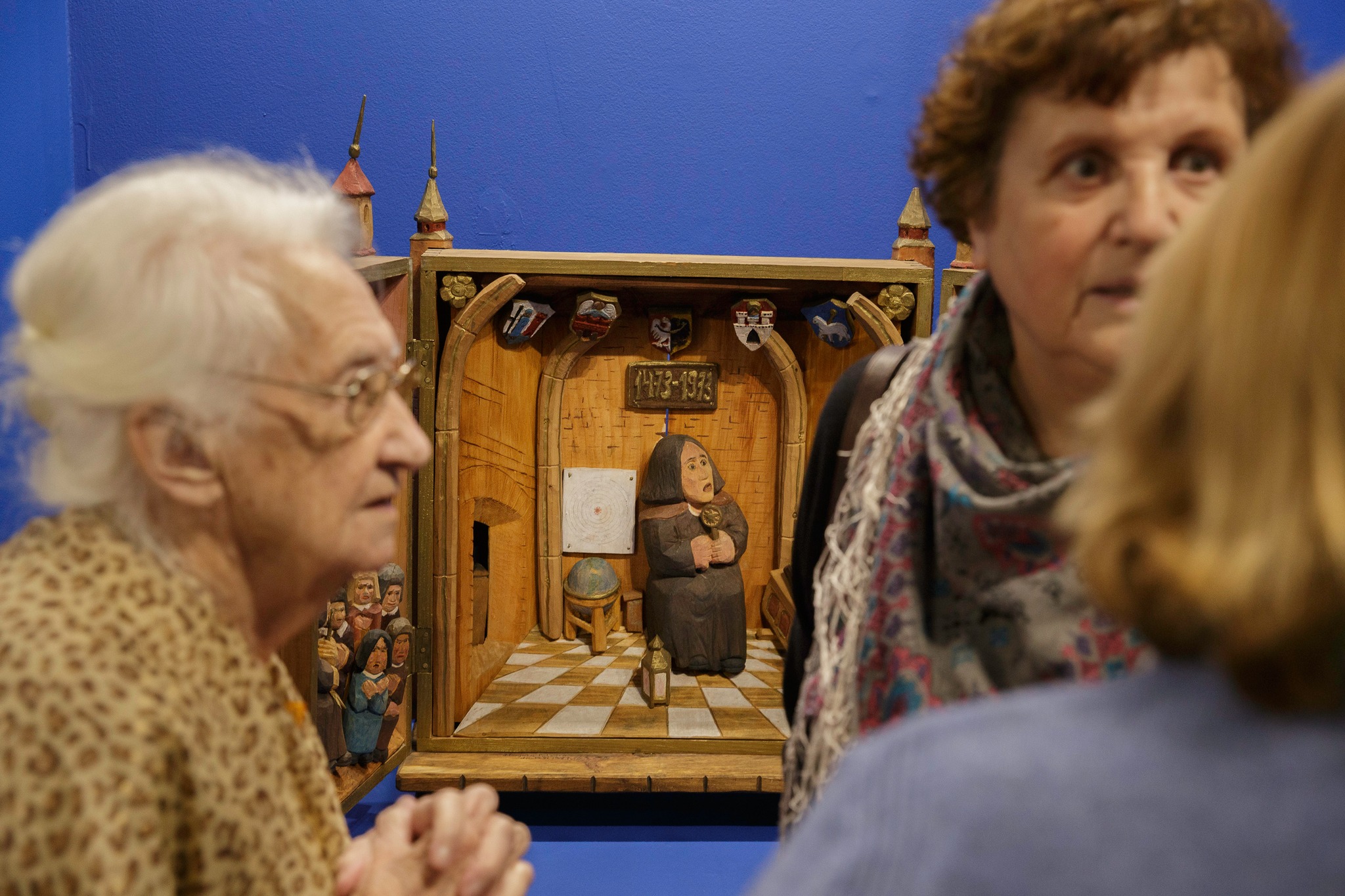 Obraz przedstawiający Finisaż wystawy Jarosława Furgały w Muzeum Kresów w Lubaczowie