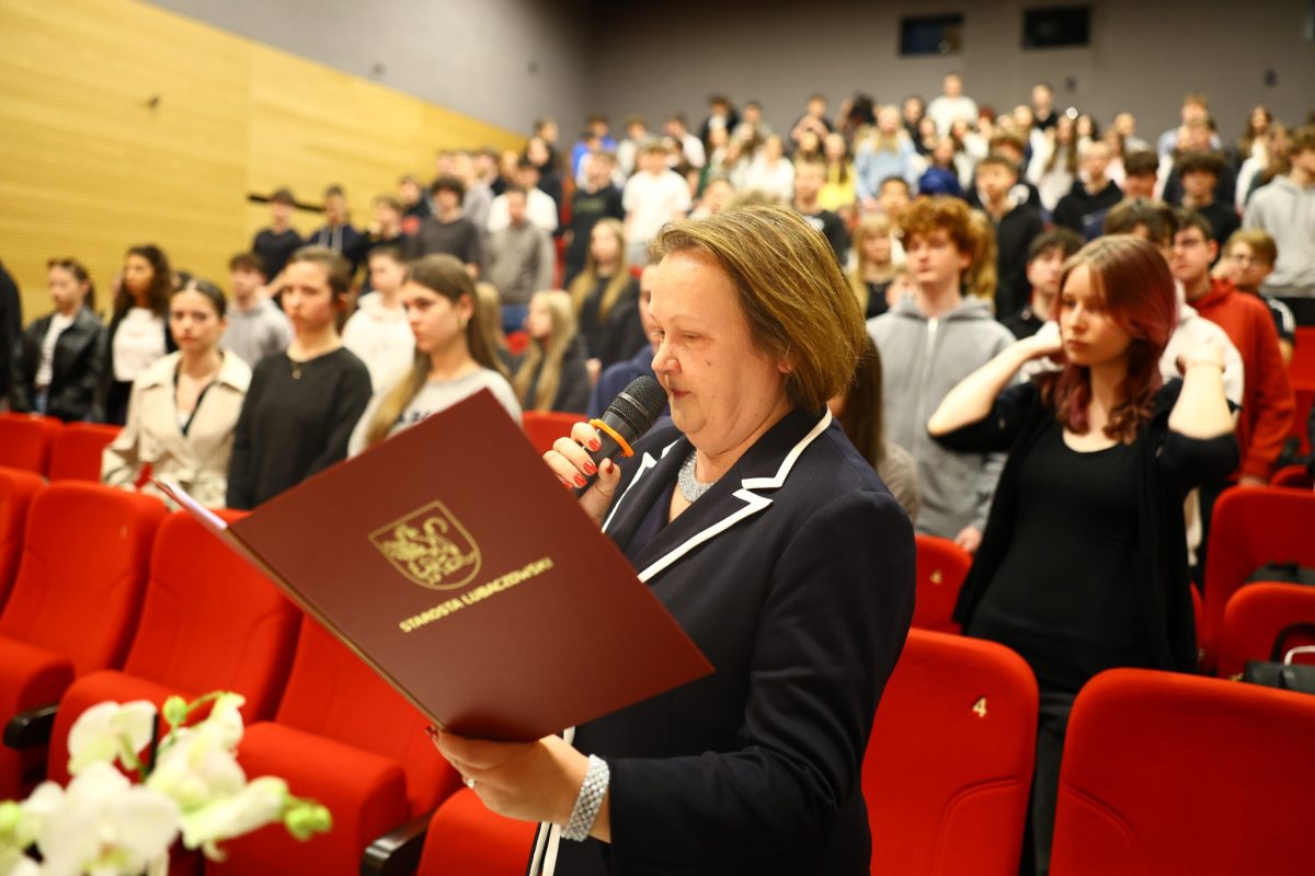 Obraz przedstawiający Żywa lekcja historii w Lubaczowie. Poruszające spotkanie z por. Franciszkiem Batorym