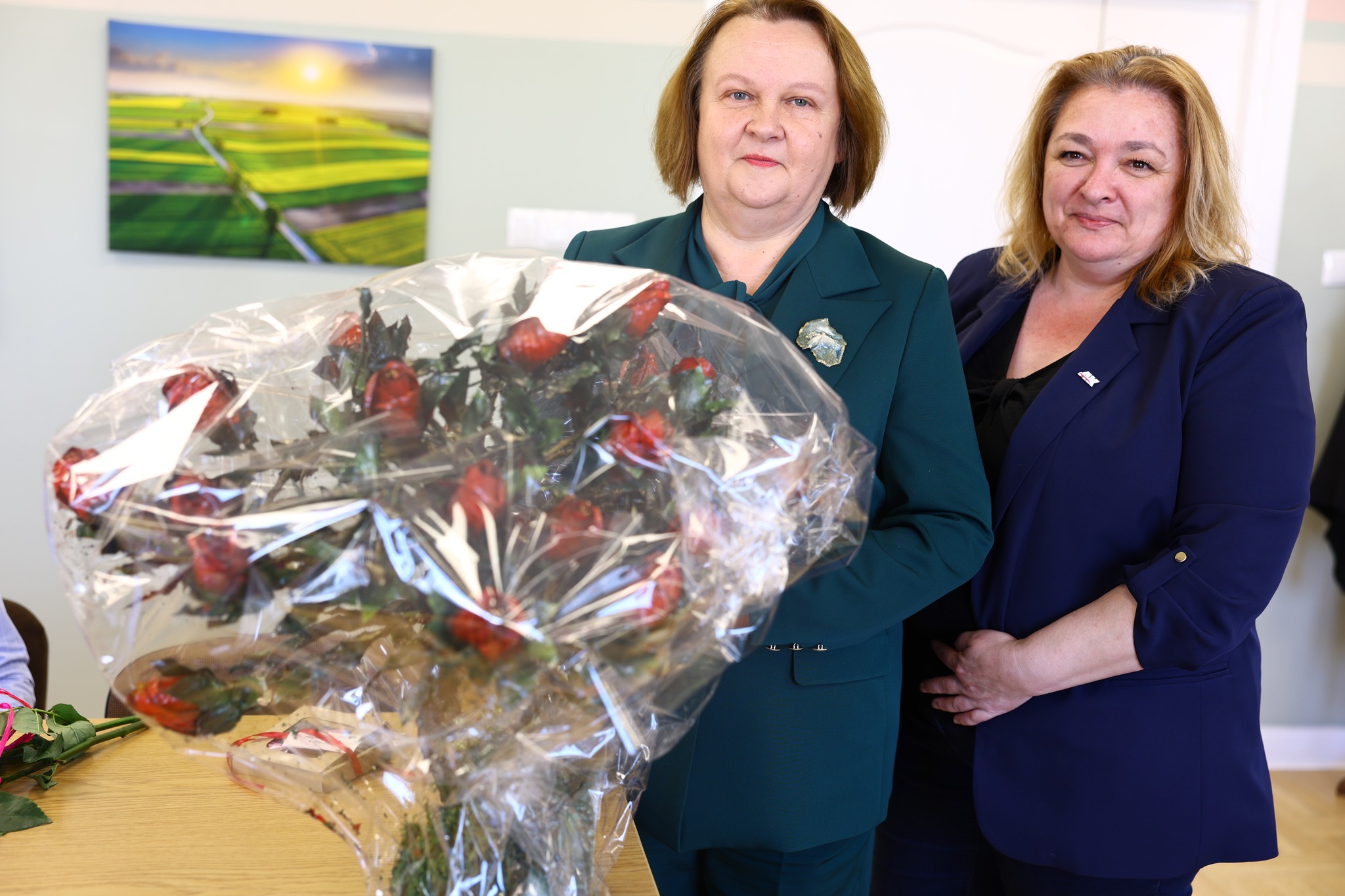 Obraz przedstawiający Wyjątkowe spotkanie z okazji Dnia Kobiet w Starostwie Powiatowym w Lubaczowie