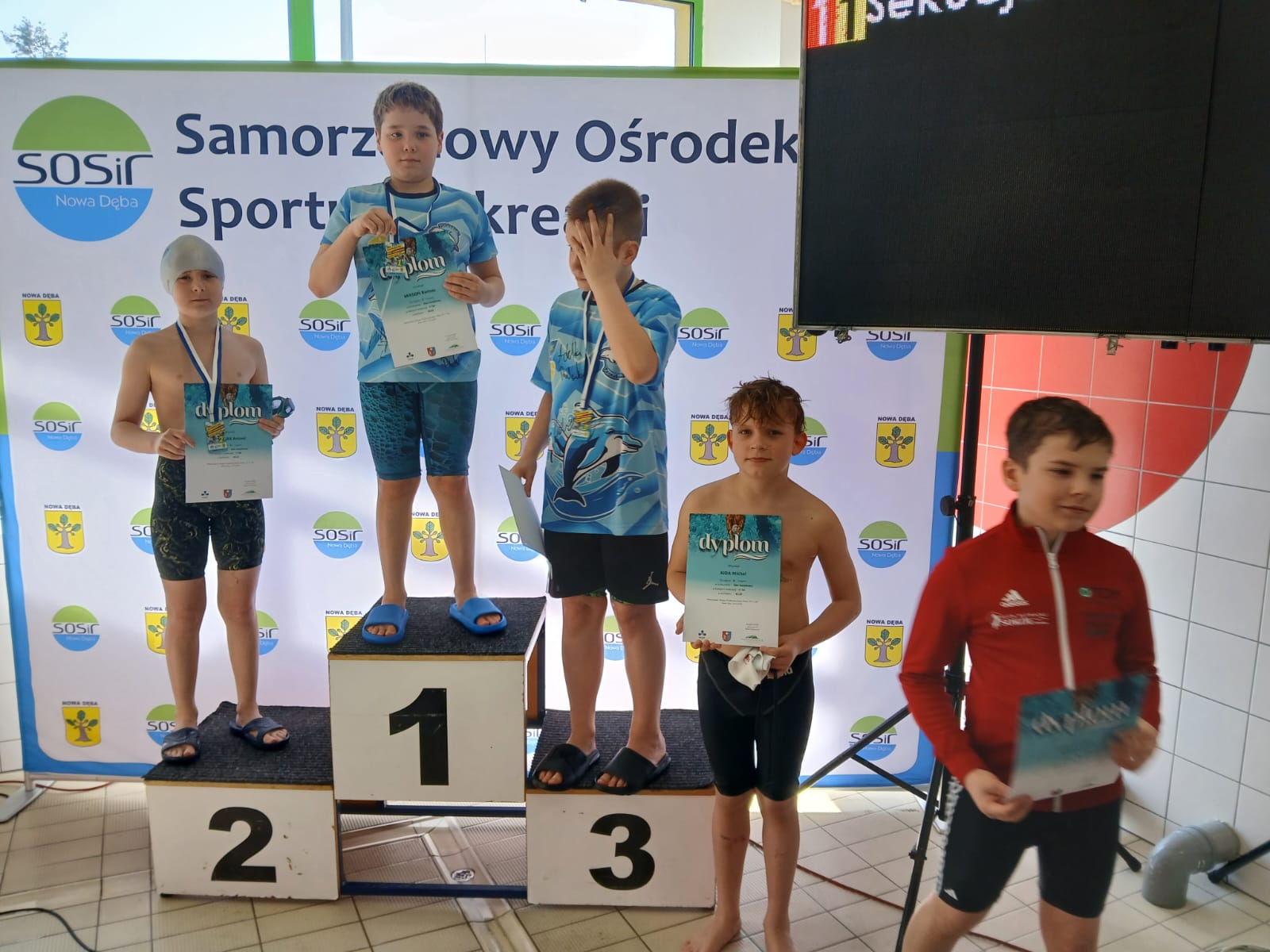 Obraz przedstawiający Świetny występ pływaków KP Rekin w Nowej Dębie