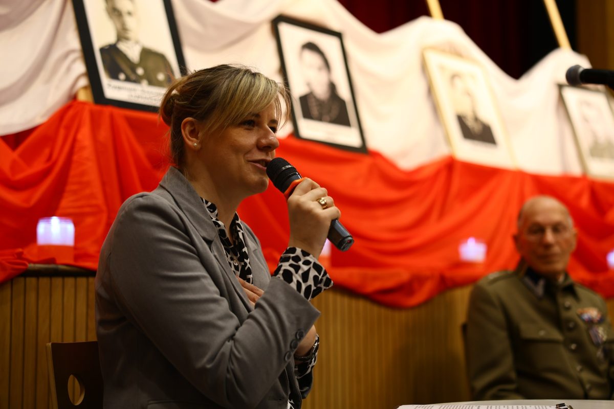 Obraz przedstawiający Żywa lekcja historii w Lubaczowie. Poruszające spotkanie z por. Franciszkiem Batorym