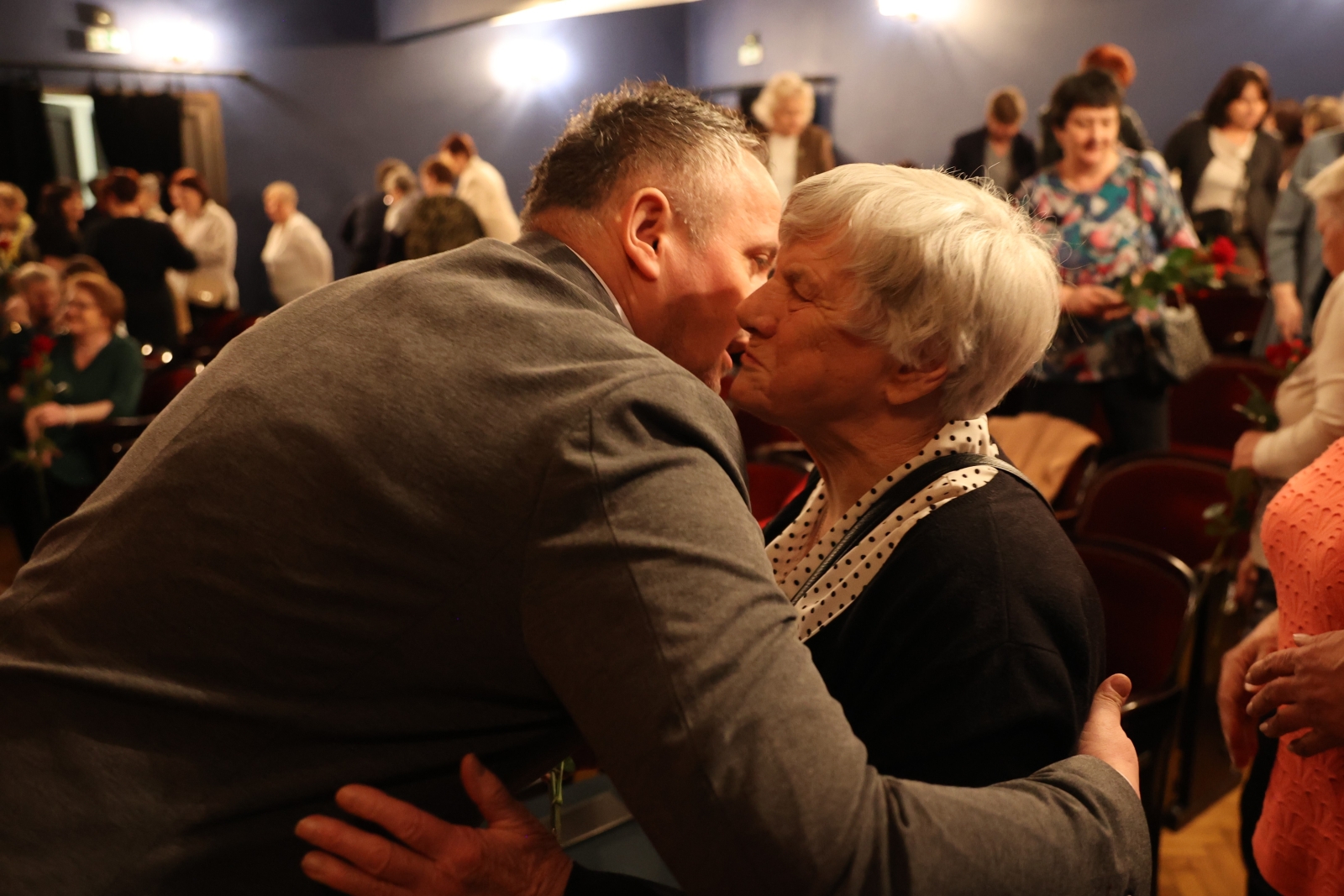 Obraz przedstawiający Gminny Dzień Kobiet w Horyńcu-Zdroju. Muzyczne życzenia dla pań