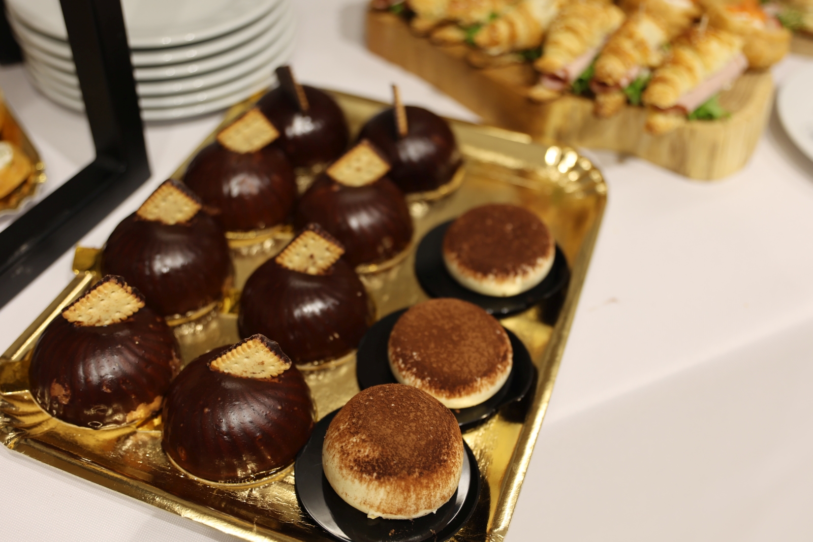 Obraz przedstawiający Gminny Dzień Kobiet w Horyńcu-Zdroju. Muzyczne życzenia dla pań