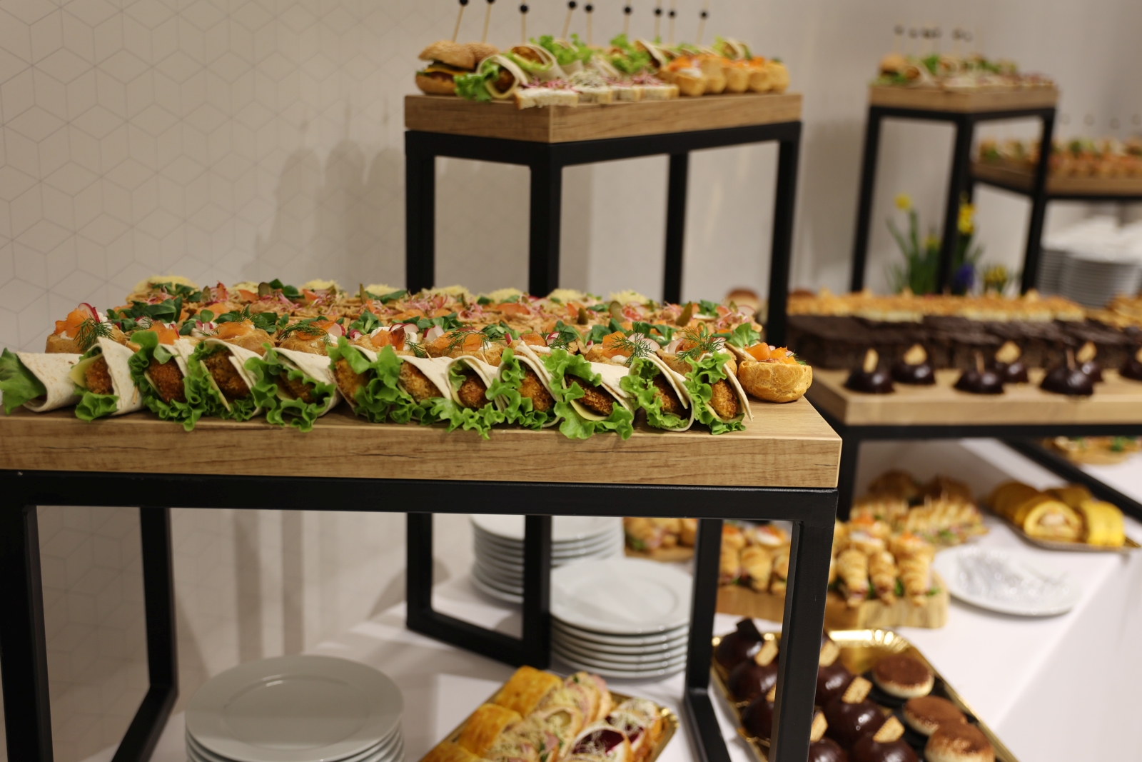 Obraz przedstawiający Gminny Dzień Kobiet w Horyńcu-Zdroju. Muzyczne życzenia dla pań