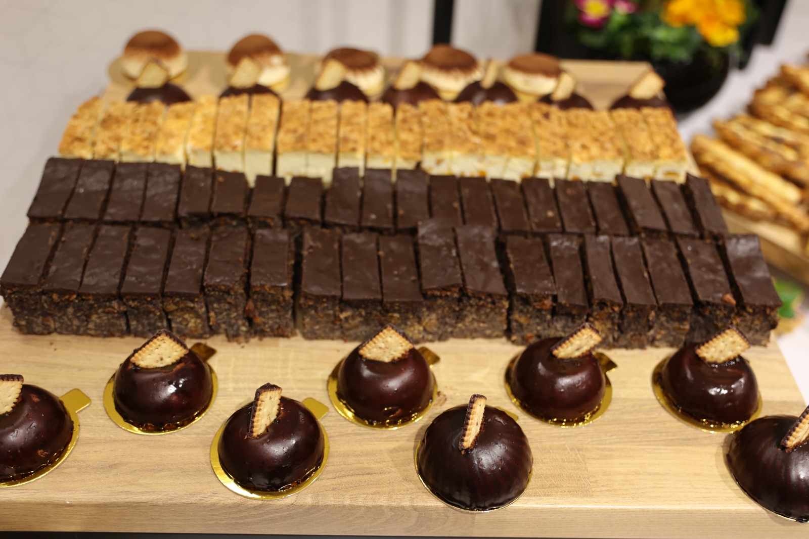 Obraz przedstawiający Gminny Dzień Kobiet w Horyńcu-Zdroju. Muzyczne życzenia dla pań