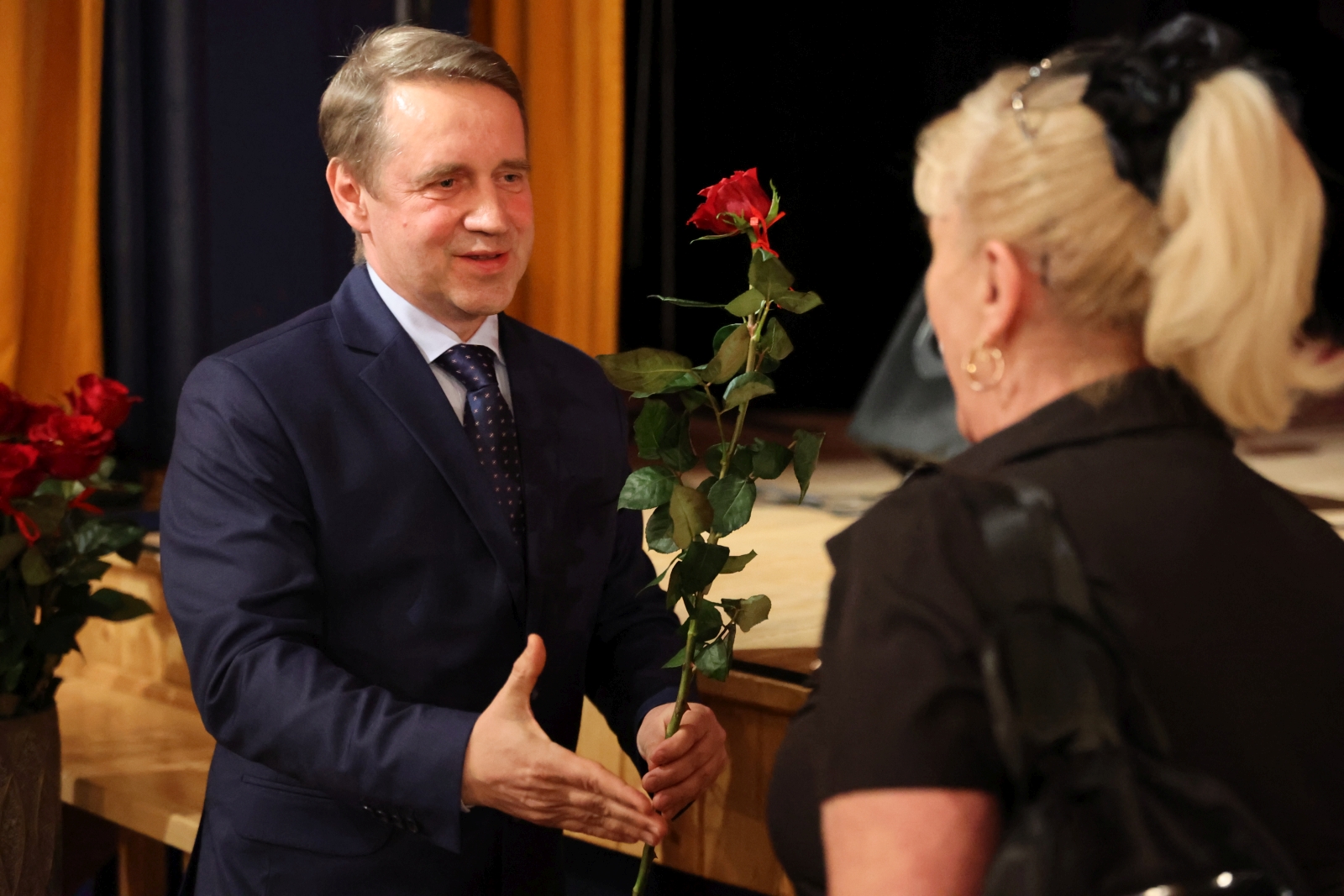 Obraz przedstawiający Gminny Dzień Kobiet w Horyńcu-Zdroju. Muzyczne życzenia dla pań